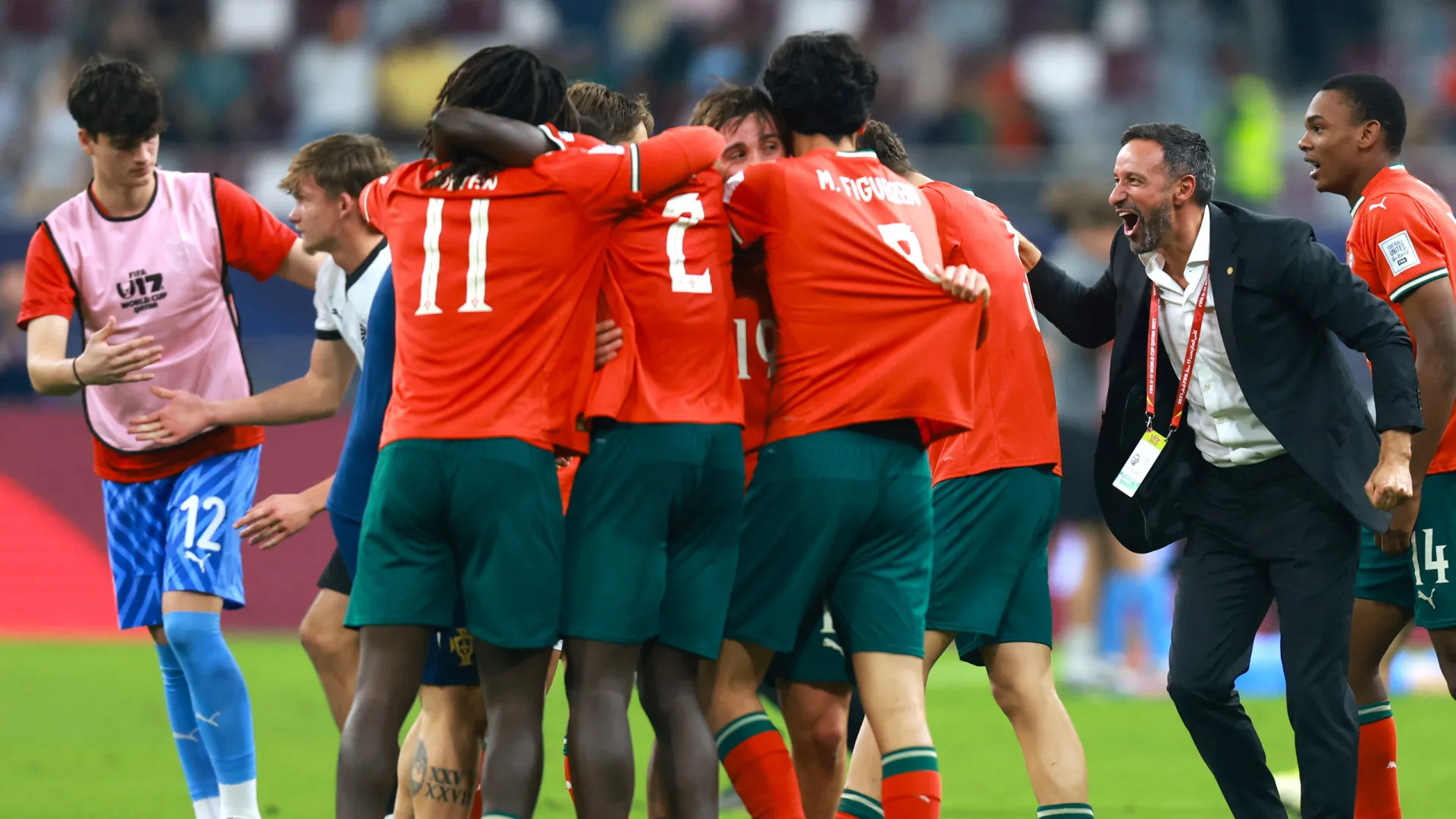 
                    Para a posteridade. A festa de Portugal após conquista do Mundial sub-17
                