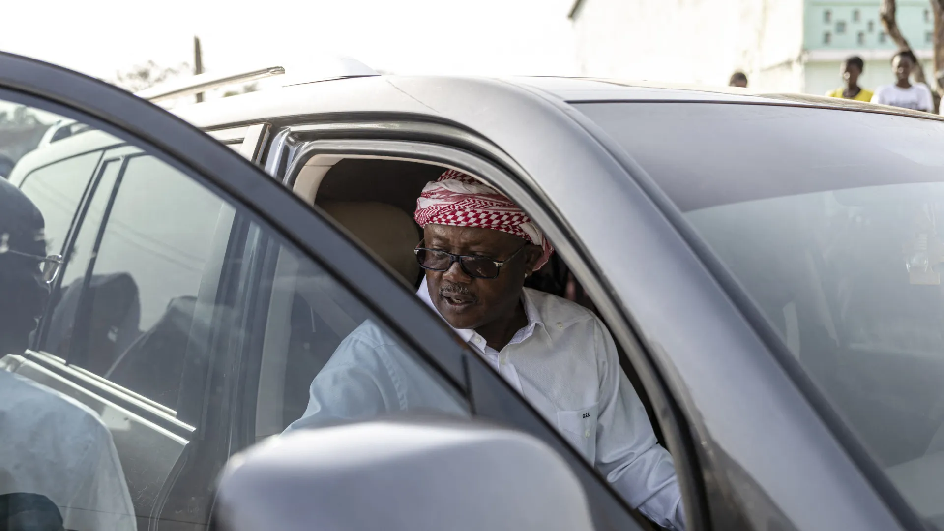 
                    Presidente deposto da Guiné-Bissau libertado. Está no Senegal a 