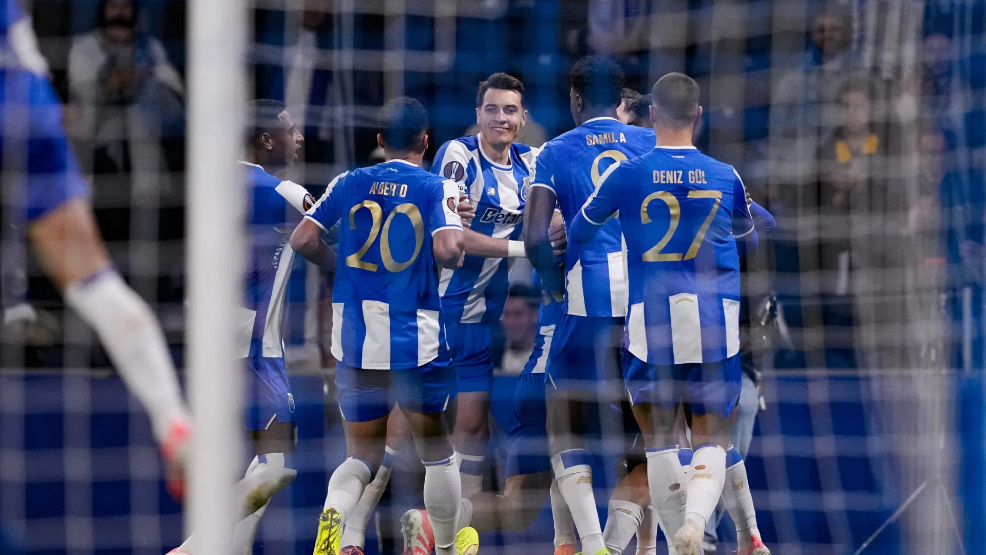 
                    FC Porto imita Benfica e Sporting na Europa. Sp. Braga soma um ponto
                