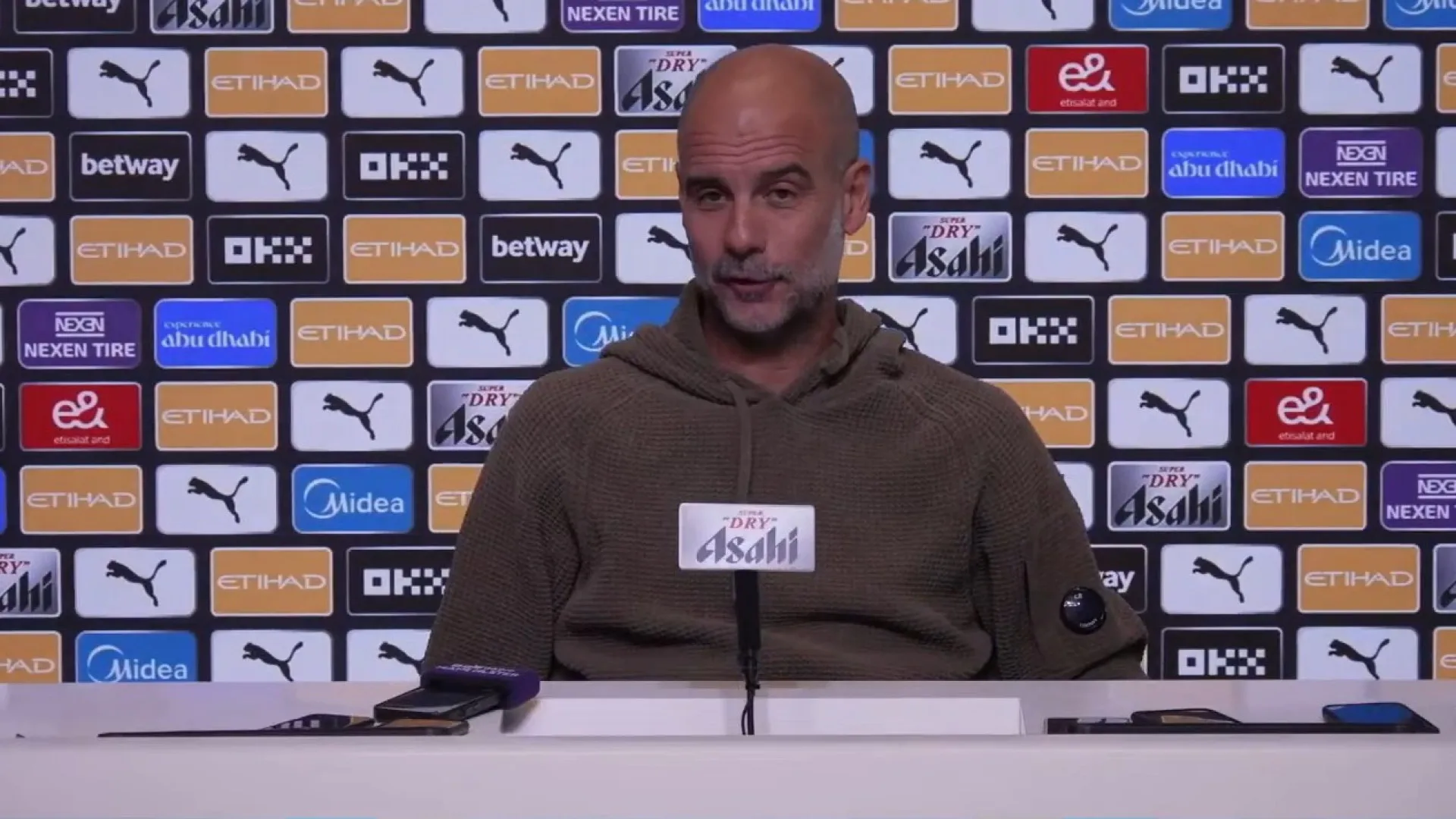 
                    Guardiola aborda futuro de Bernardo Silva: 