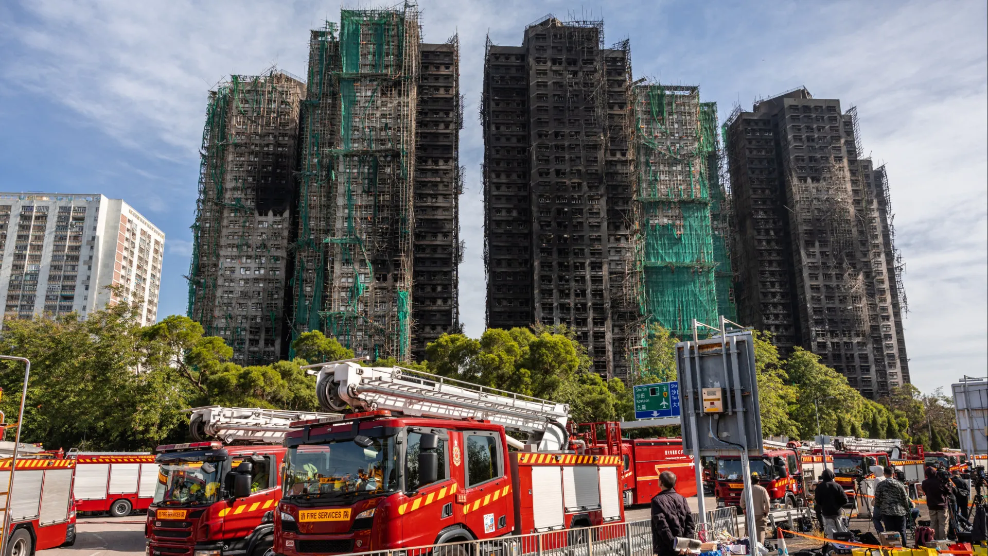 
                    Número de mortos no incêndio em Hong Kong sobe para 151
                