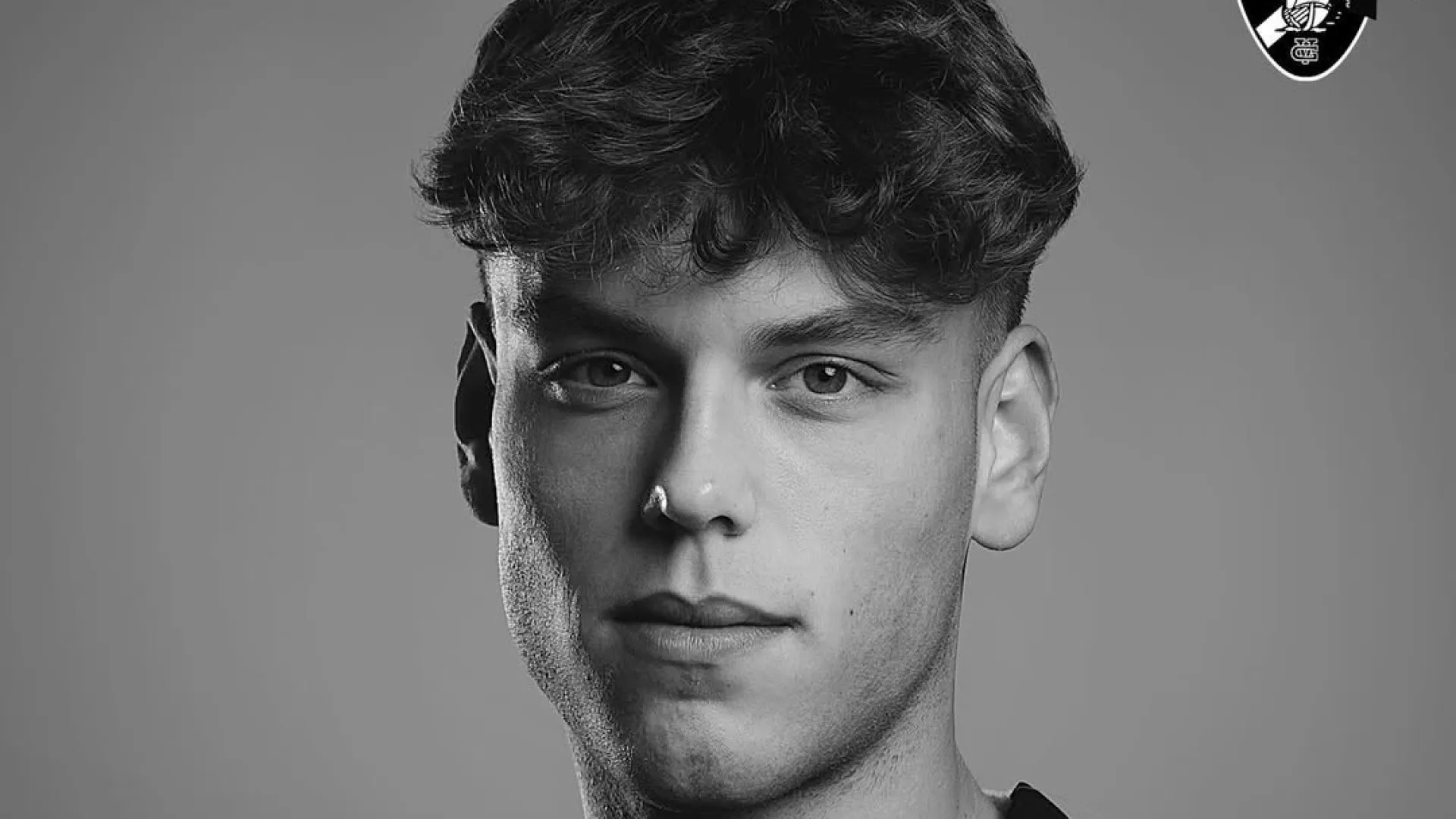 
                    Tragédia. Futebolista de 18 anos morre a caminho de casa em Porto de Mós
                