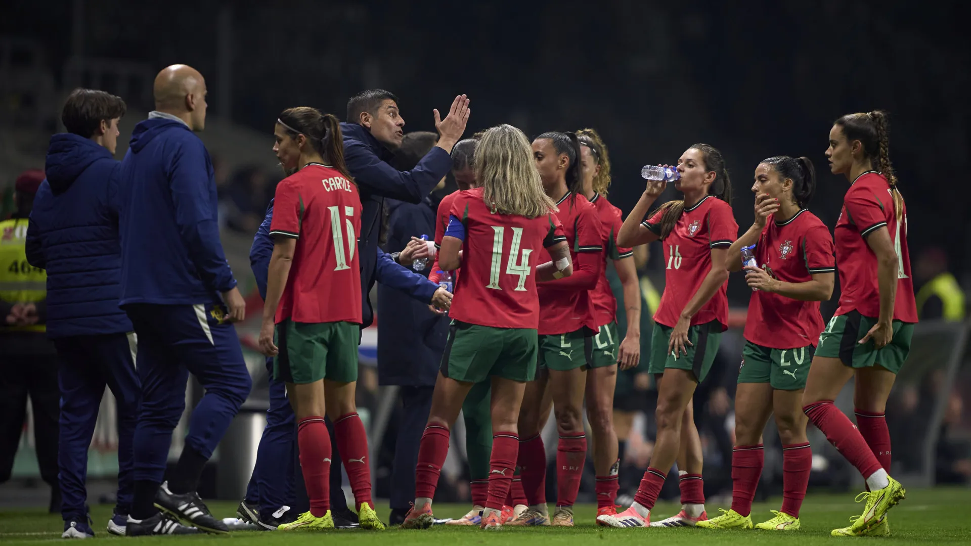 
                    Portugal favorito ao playoff na primeira fase de qualificação do Mundial
                