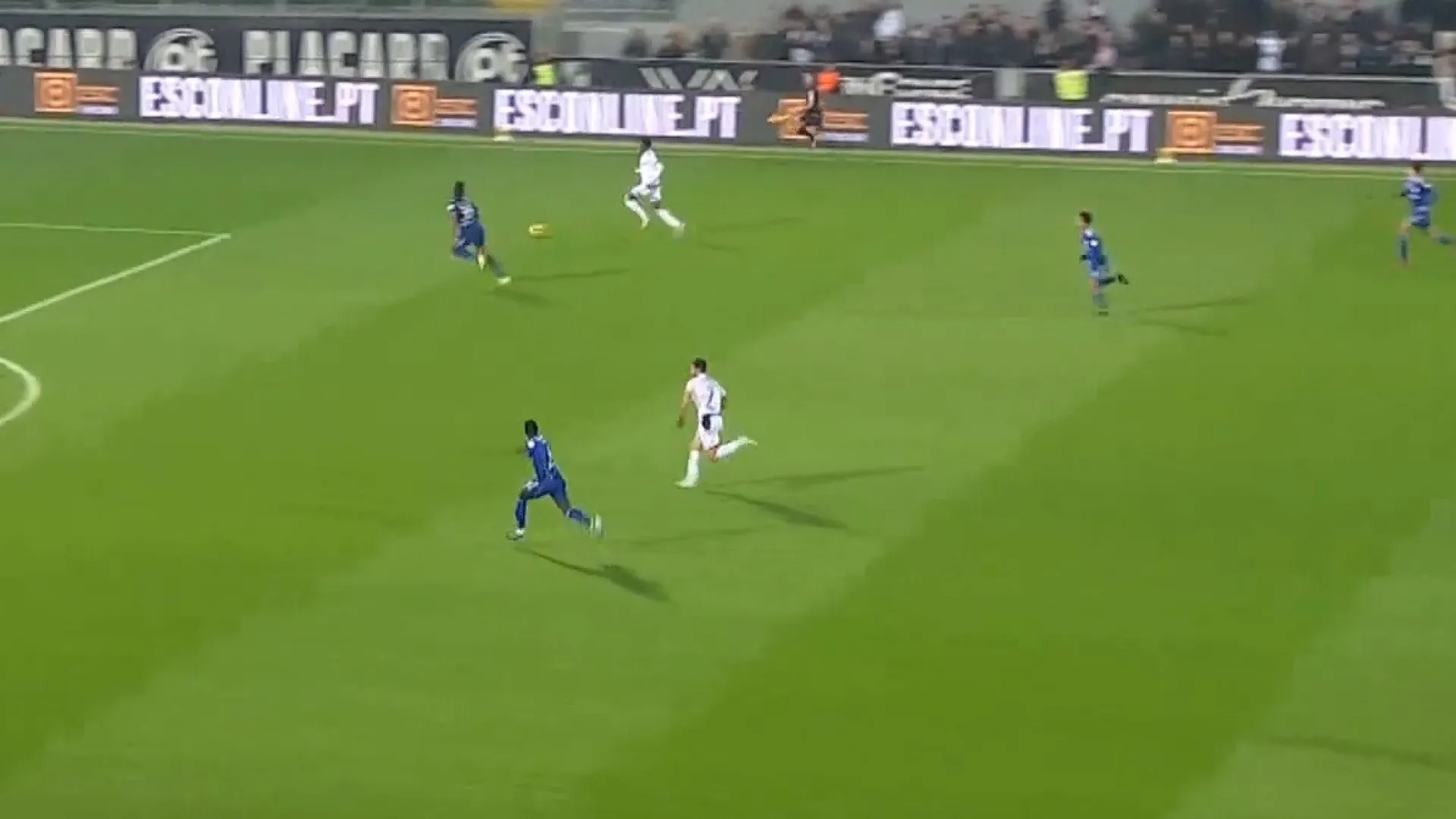 
                    Tem um minuto? Reveja o maior triunfo do Vitória SC na I Liga esta época
                