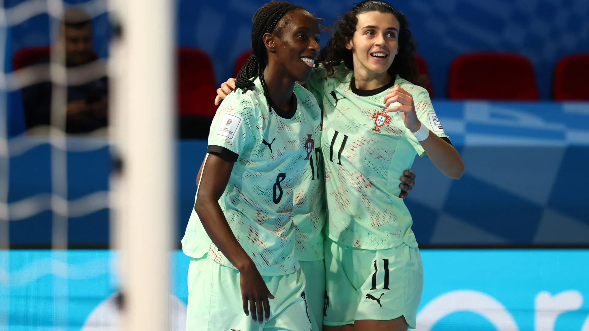 
                    À dezena é mais barato. Portugal faz o pleno e carimba liderança do grupo
                