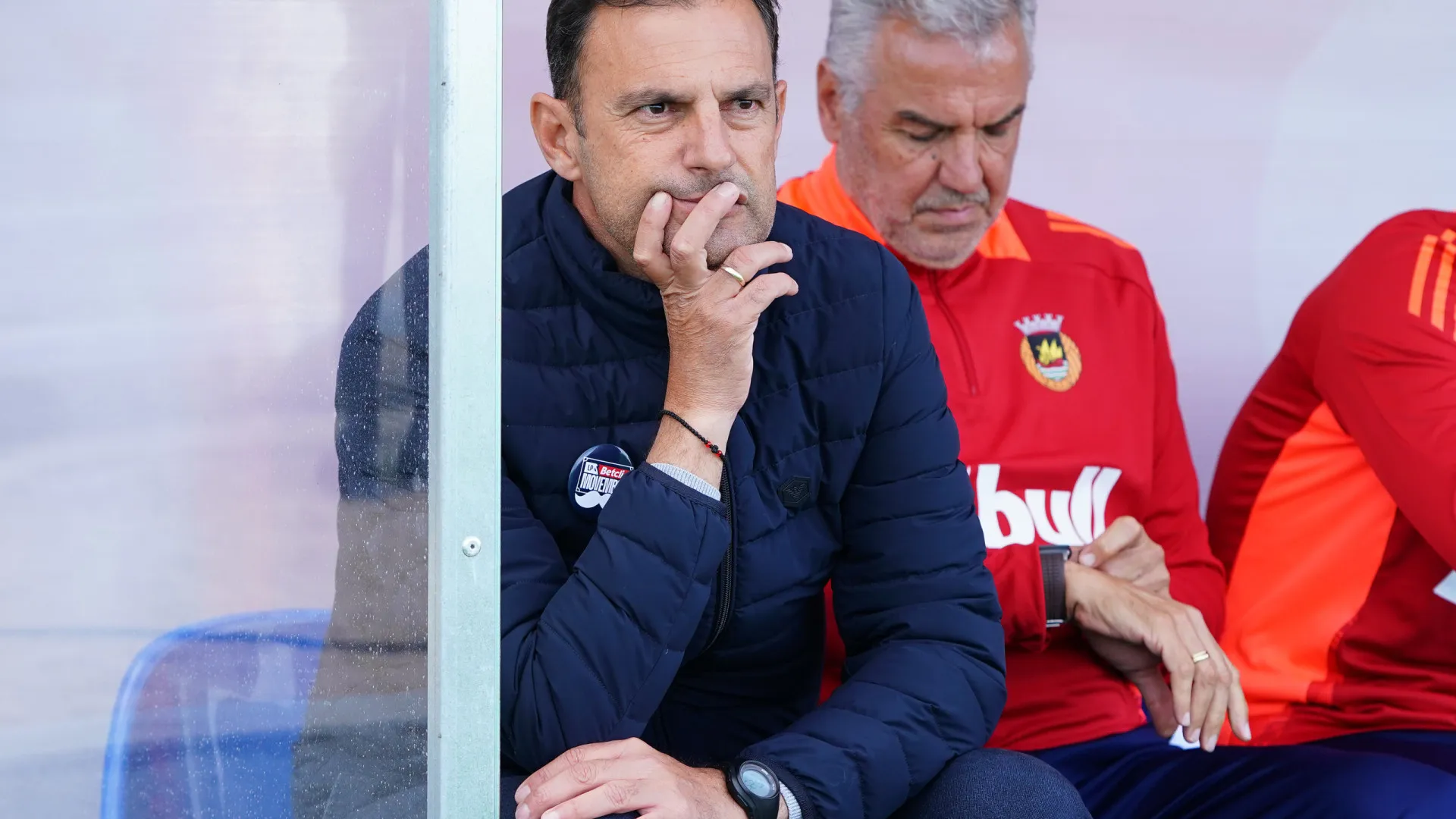 
                    Treinador do Rio Ave encara duelo com Vitória SC como 