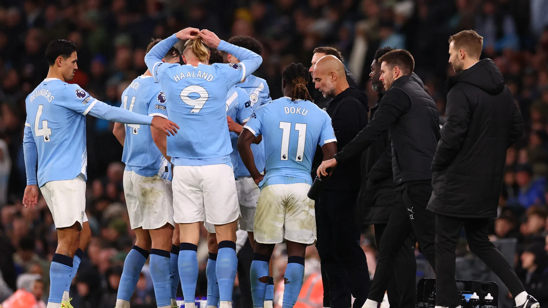 
                    Fuga às regras? Intervenção de Guardiola motiva debate na Premier League
                