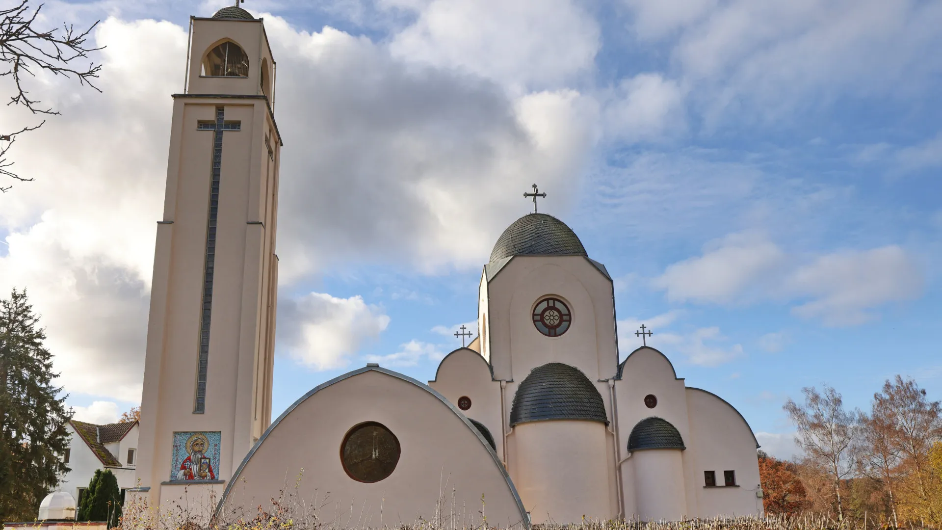 
                    Alemanha. Encontradas mãos e corpo (decapitado) de mãe de bebé abandonado
                