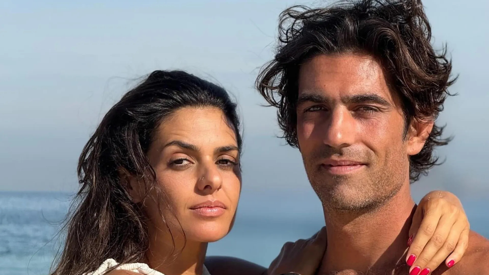 
                    Cuca Roseta recebe rara declaração de amor do namorado. 