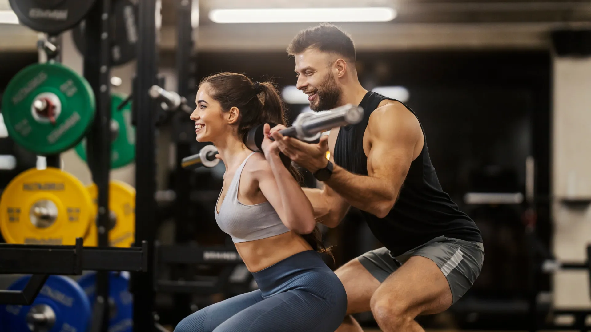 
                    Pare de fazer isto! Os 3 erros que está a cometer no agachamento
                