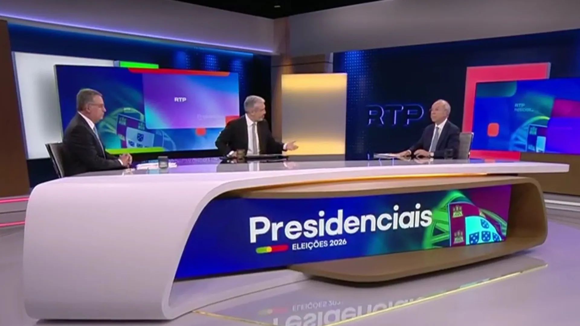 
                    Das escutas à reforma laboral: 