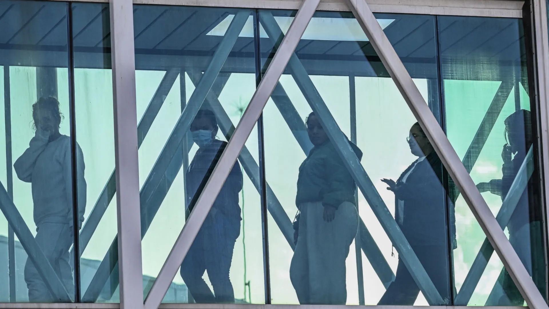 
                    Retomados voos de expulsão de migrantes dos EUA para a Colômbia
                