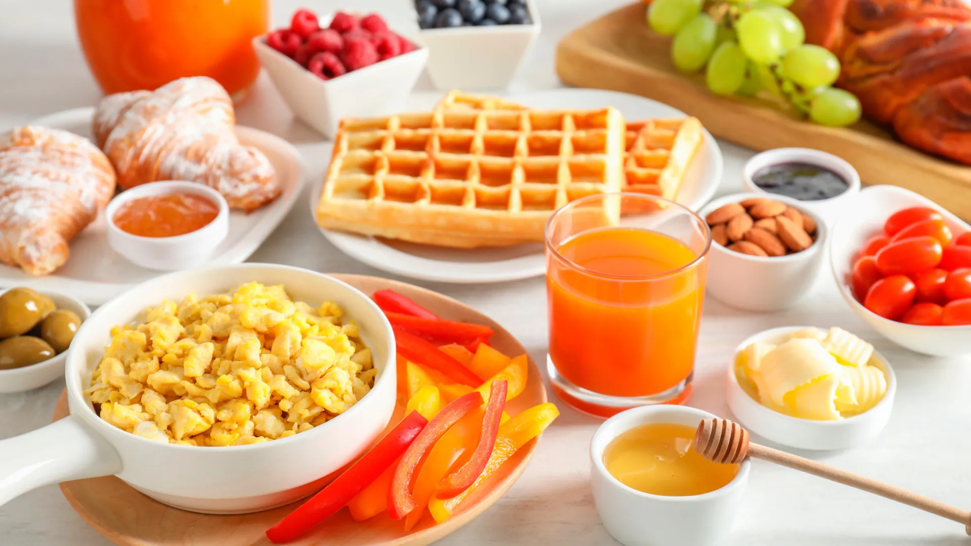 
                    Fim de semana prolongado pede brunch em casa! Tome nota destas ideias
                