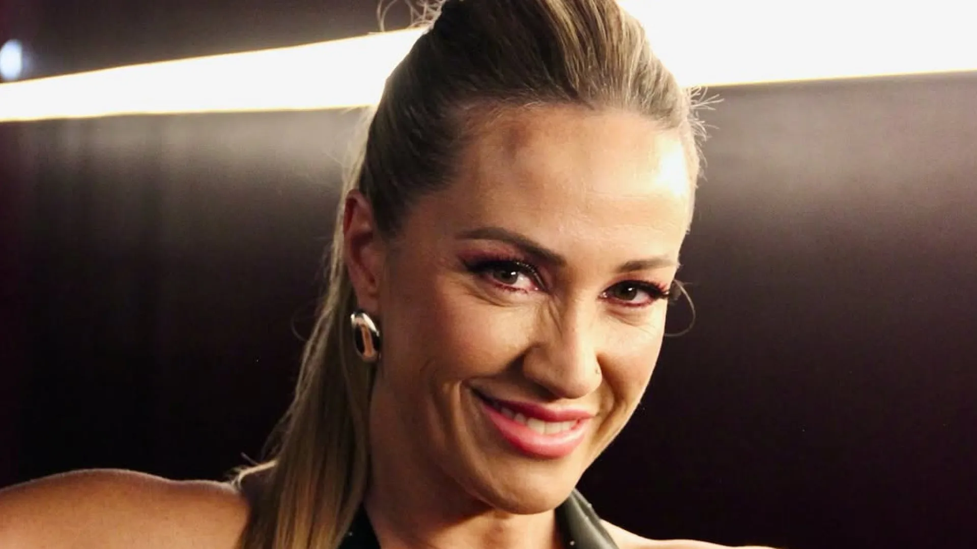 
                    Cantora Bruna emite comunicado após polémica que envolve a filha
                