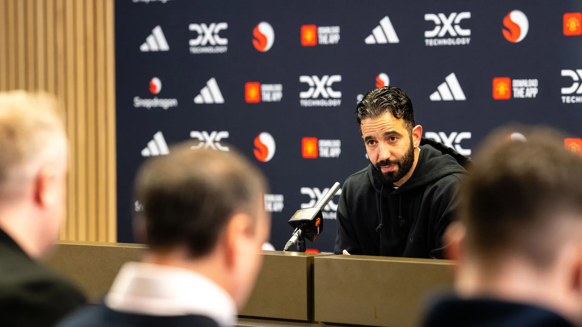 
                    Ruben Amorim reage a novo percalço do United: 