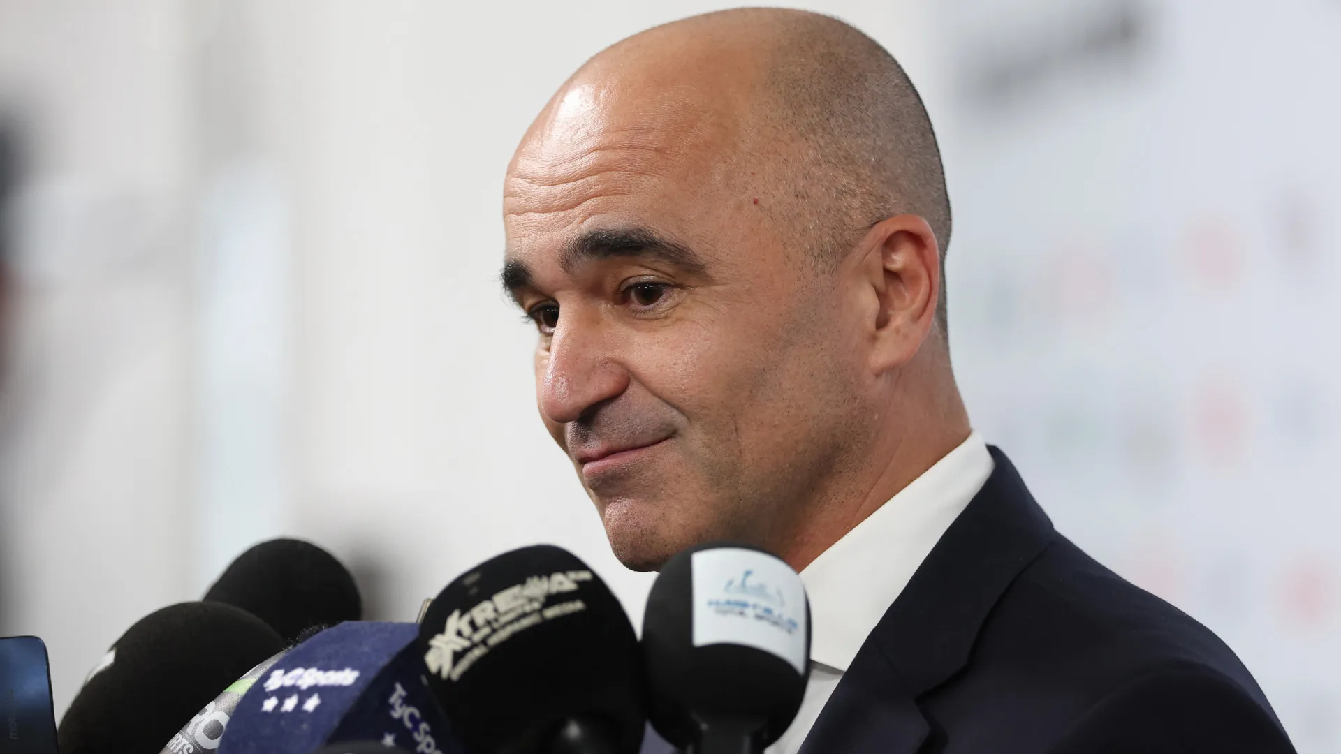 
                    Roberto Martínez reage ao sorteio de Portugal no Mundial: 