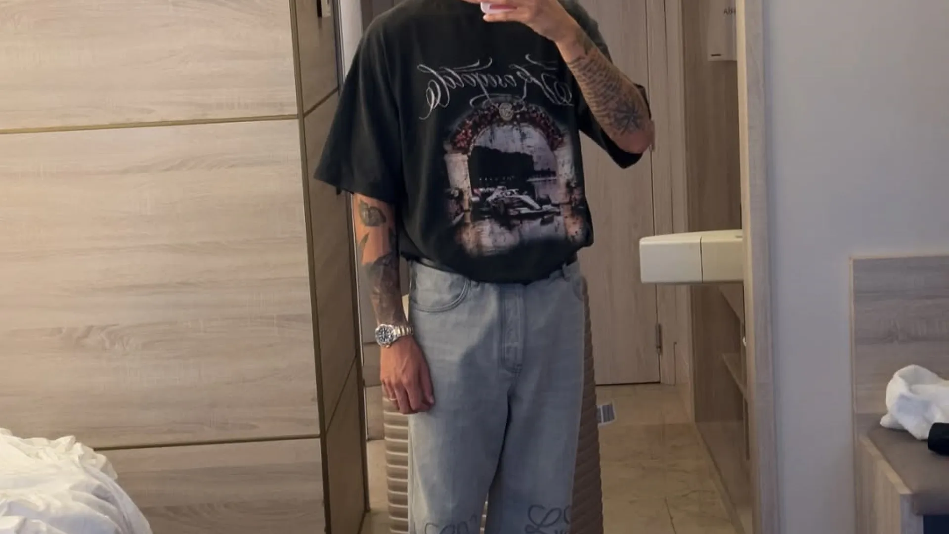 
                    De Estilo Percebes Bola? Os looks muito próprios de Ricardo Mangas
                