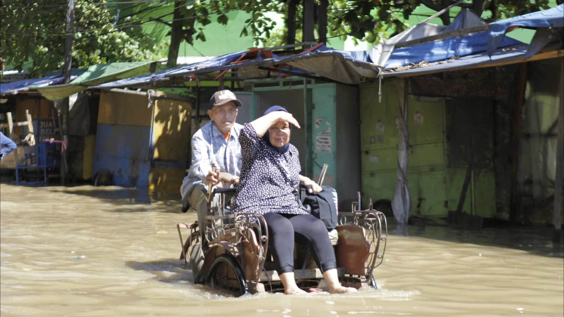 
                    Novo balanço aponta para 914 mortes devido às inundações na Indonésia
                