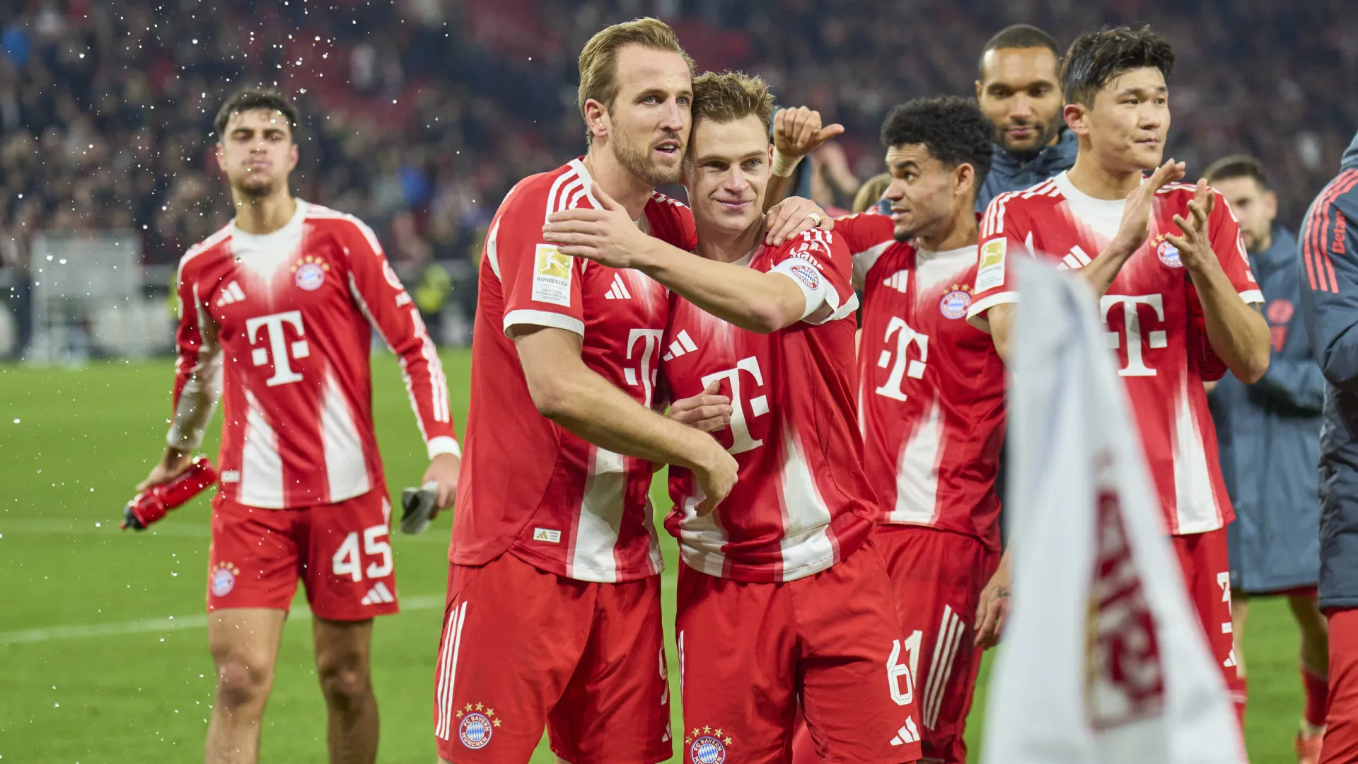 
                    Atenção, Sporting: Bayern goleia com hattrick supersónico de Harry Kane
                