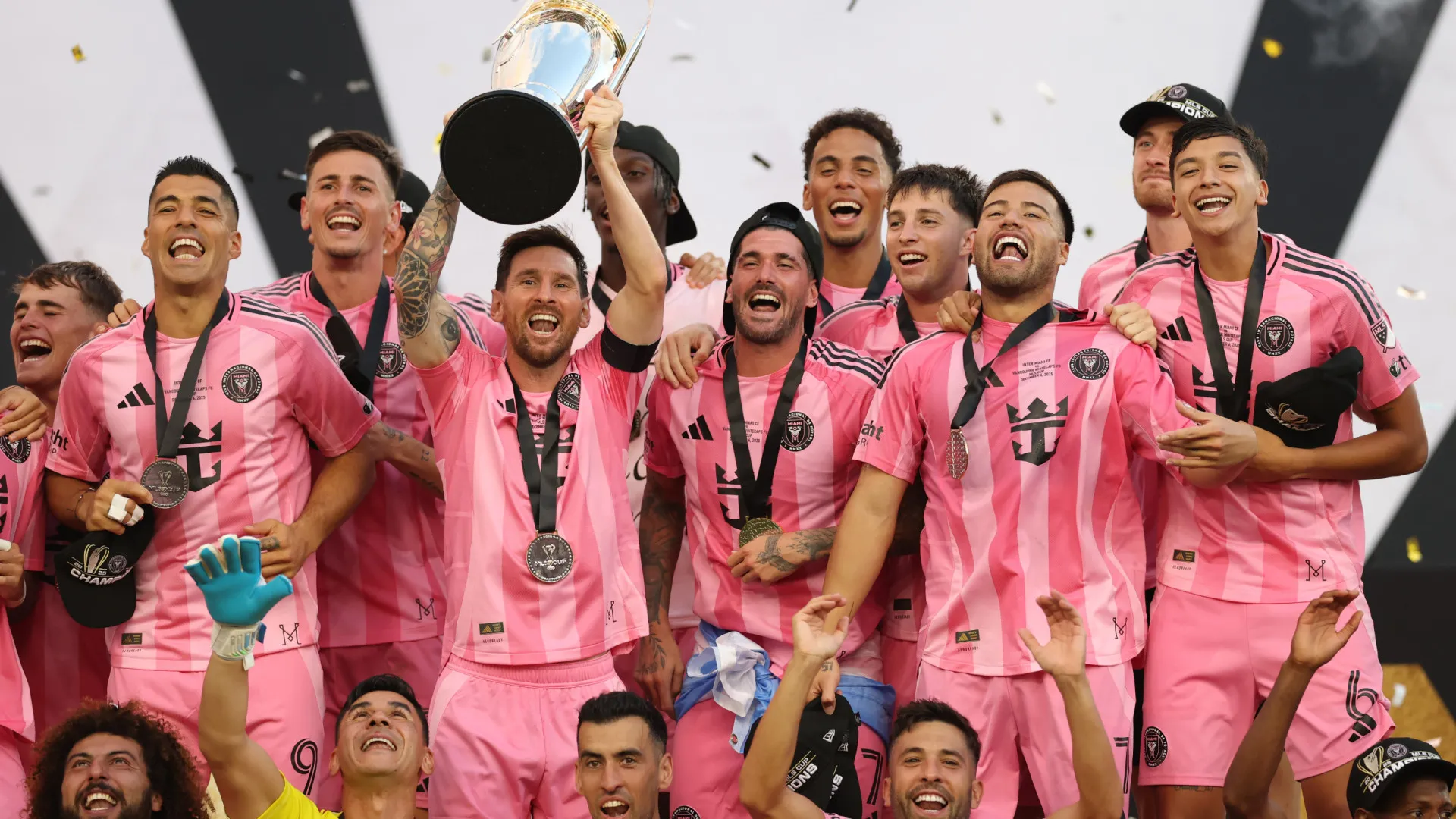 
                    Messi fechou 2025 com tango conquistador na MLS e não escondeu emoção
                