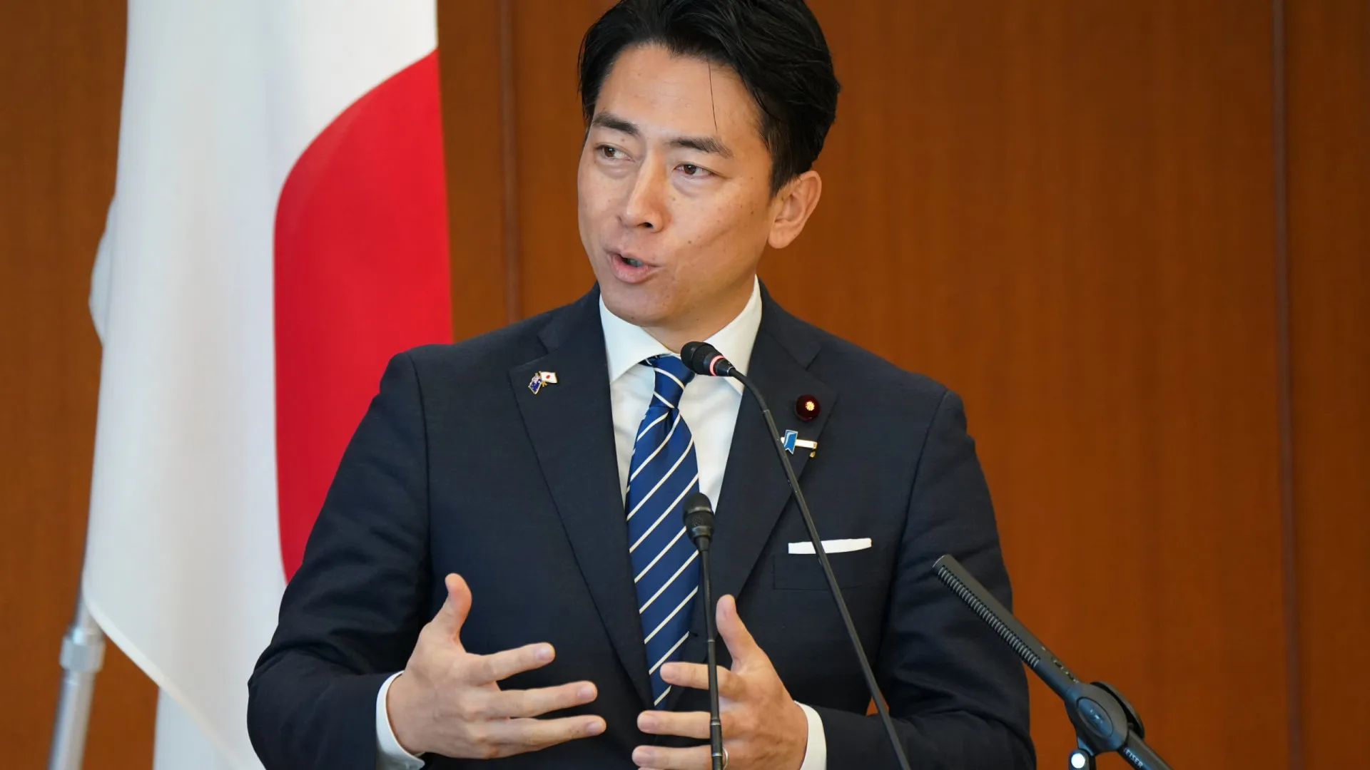 
                    Japão diz que responderá 