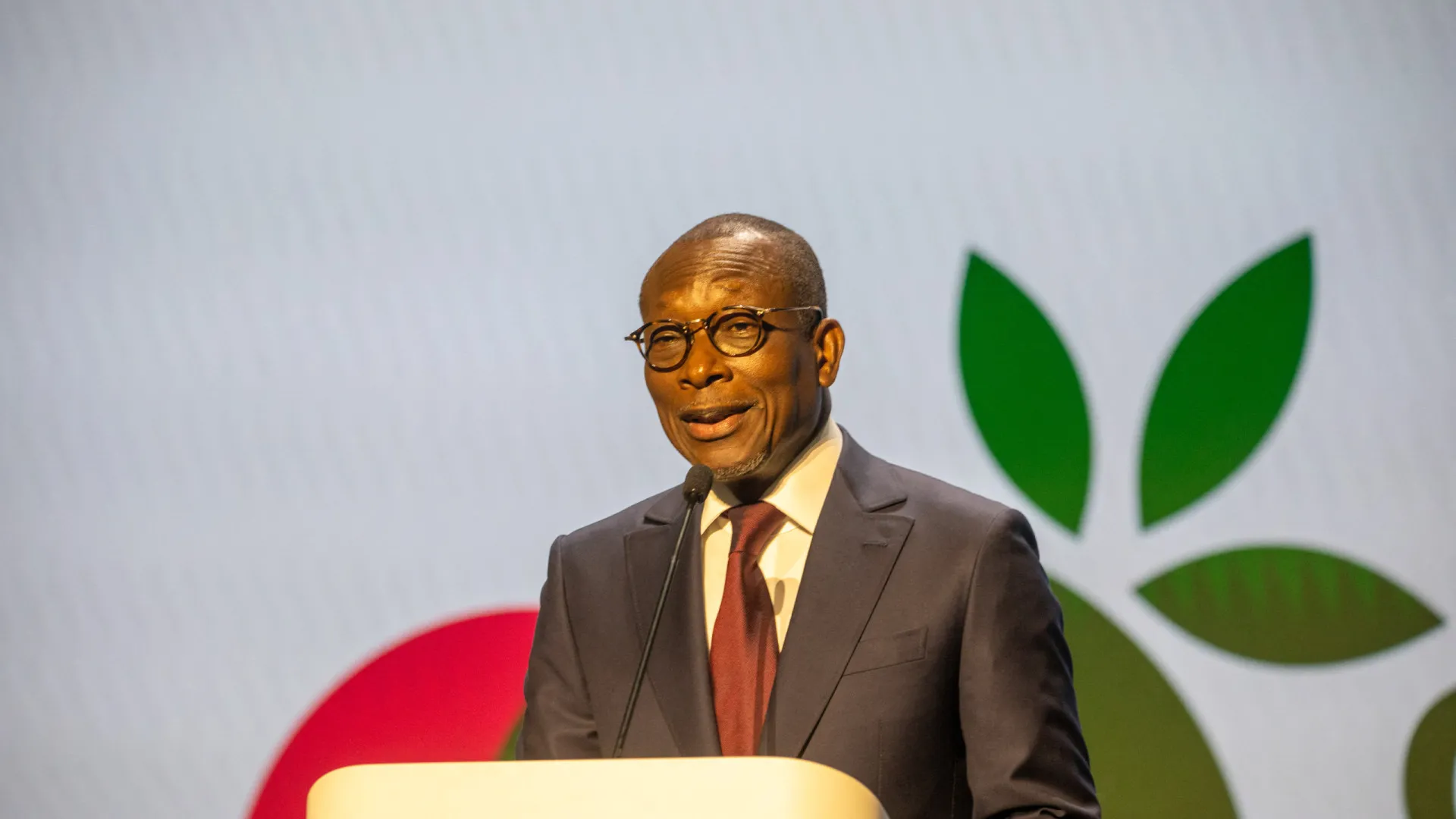 
                    Presidente do Benim declara fracassado golpe de Estado e promete justiça
                