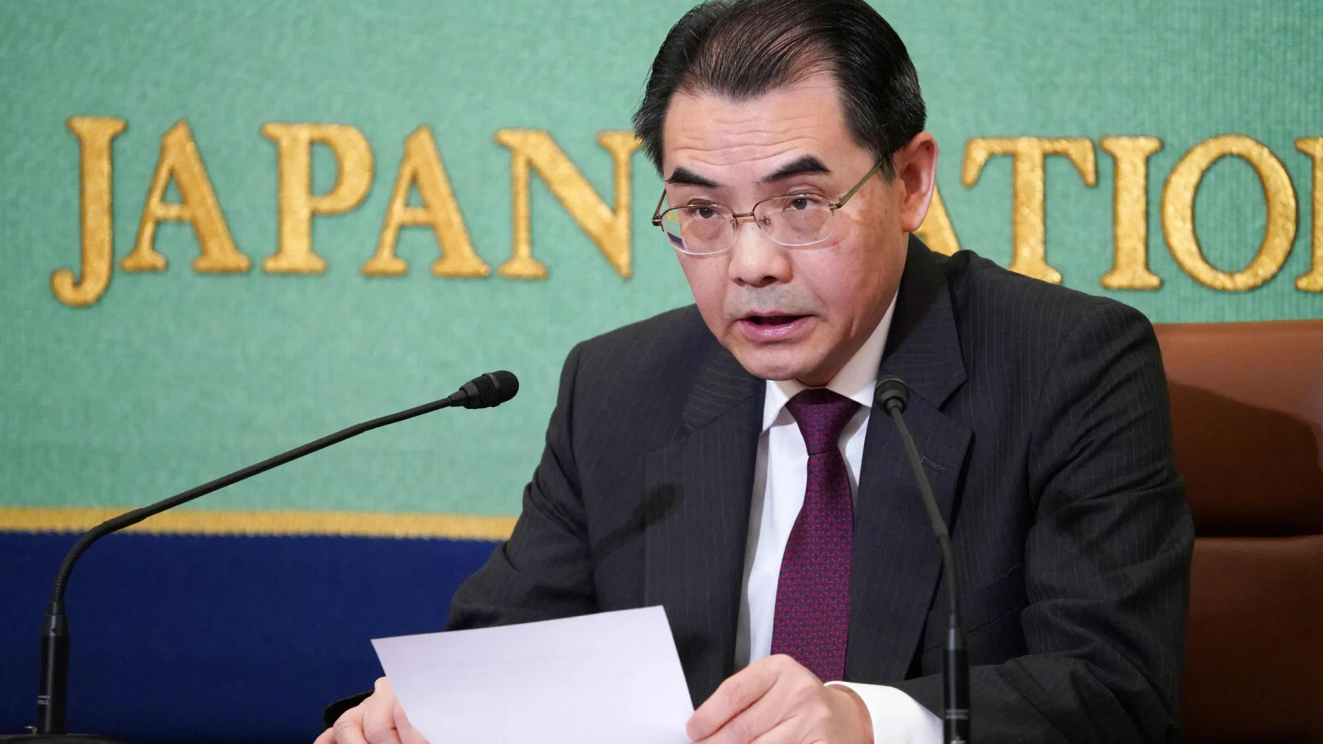 
                    Japão convocou embaixador da China após incidente com caças perto de Okinawa
                