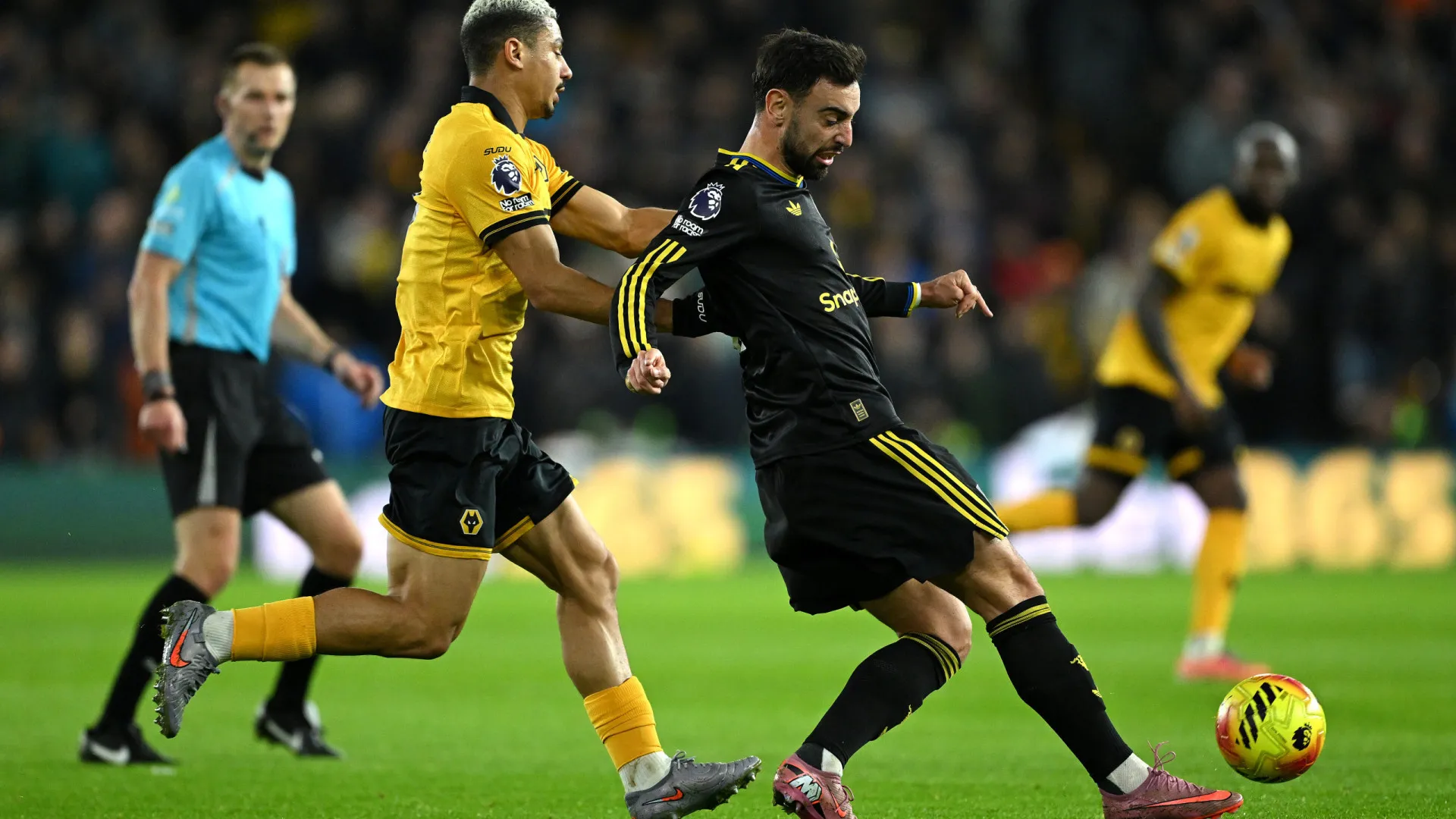 
                    EM DIRETO: Wolves-Manchester United no encerramento da jornada 15
                