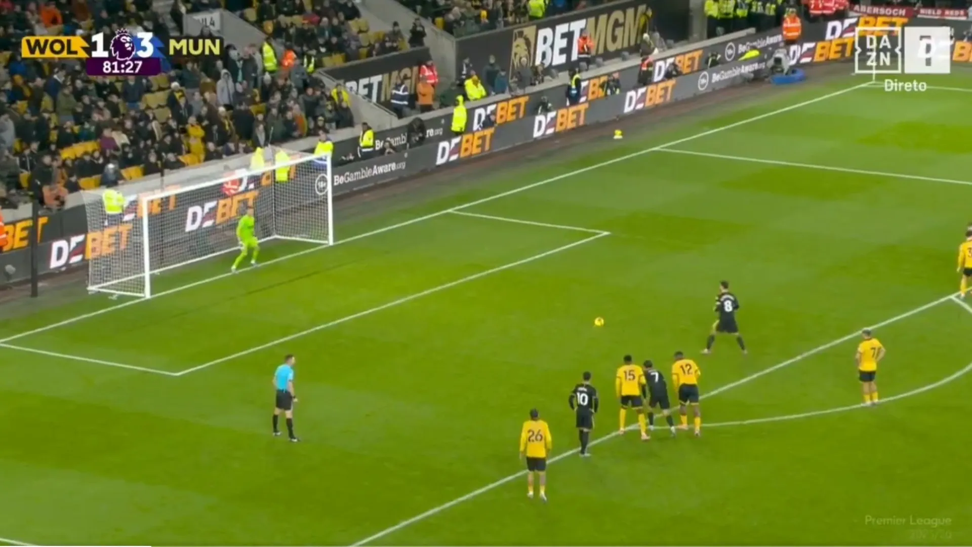 
                    Sem hipóteses. Bruno Fernandes fecha goleada do United com este penálti
                