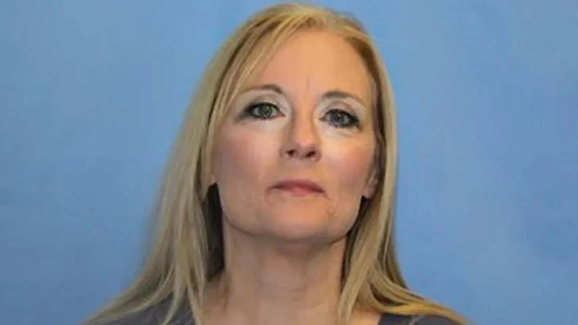 
                    Mulher detida por organizar sequestro de filha para lhe dar 