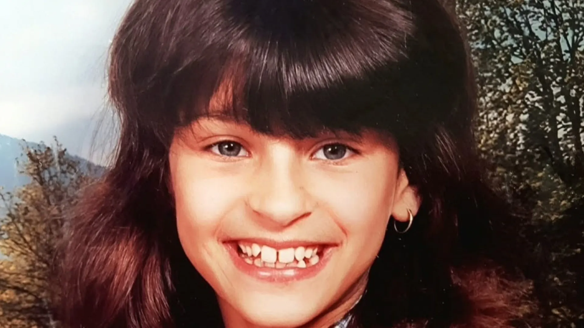 
                    É atriz, está de parabéns e mostrou este tesourinho. Reconhece-a?
                