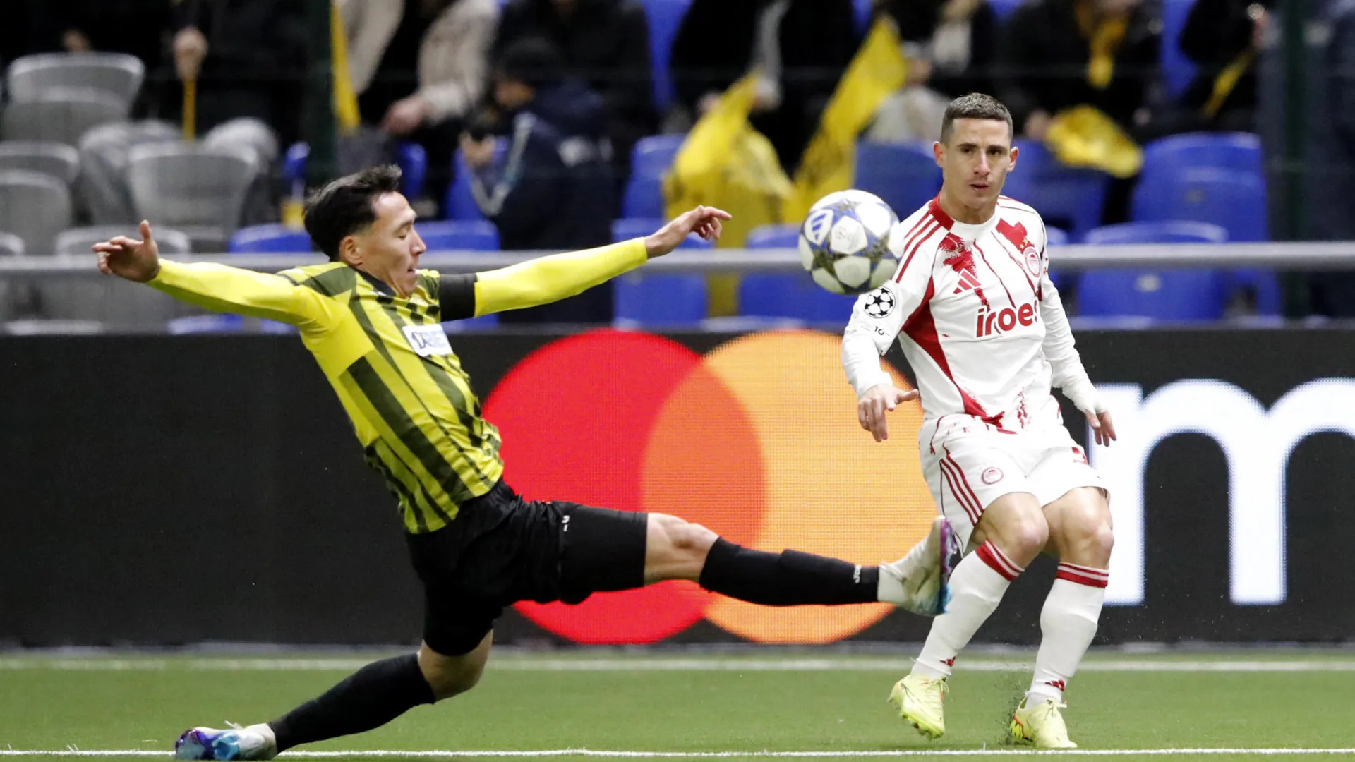 
                    EM DIRETO: Kairat-Olympiacos abre a 6.ª jornada da Liga dos Campeões
                