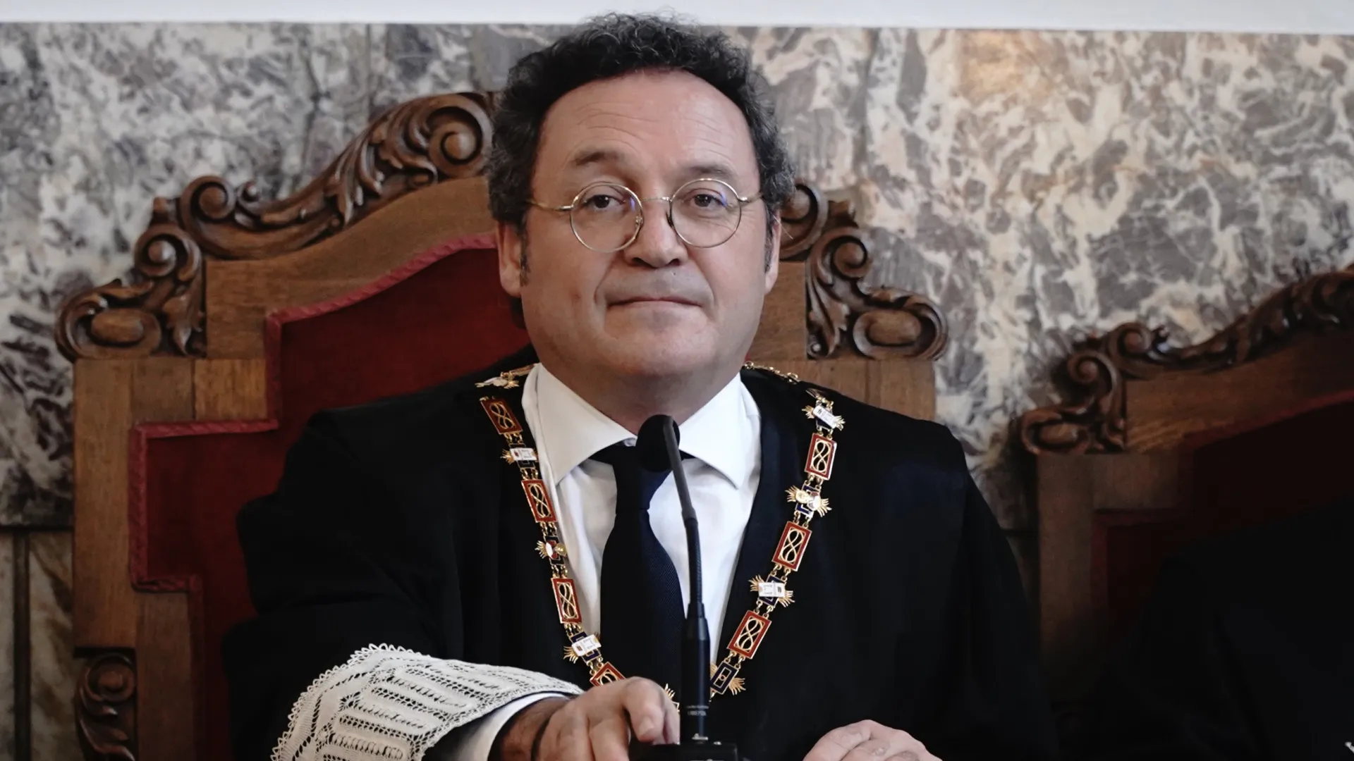 
                    Texto da sentença revela razões da condenação de PGR espanhol
                