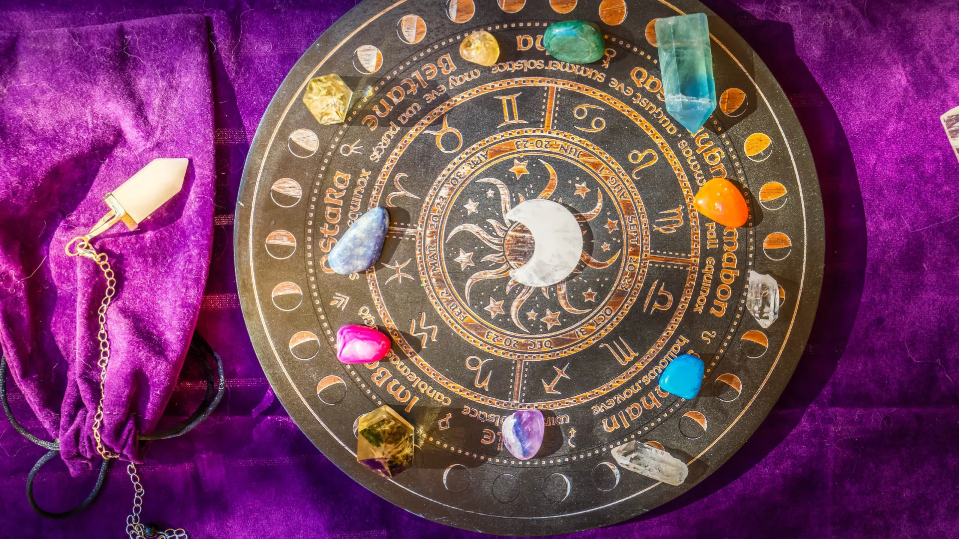 
                    O temido Mercúrio retrógrado regressa em 2026. A datas e os mais afetados
                