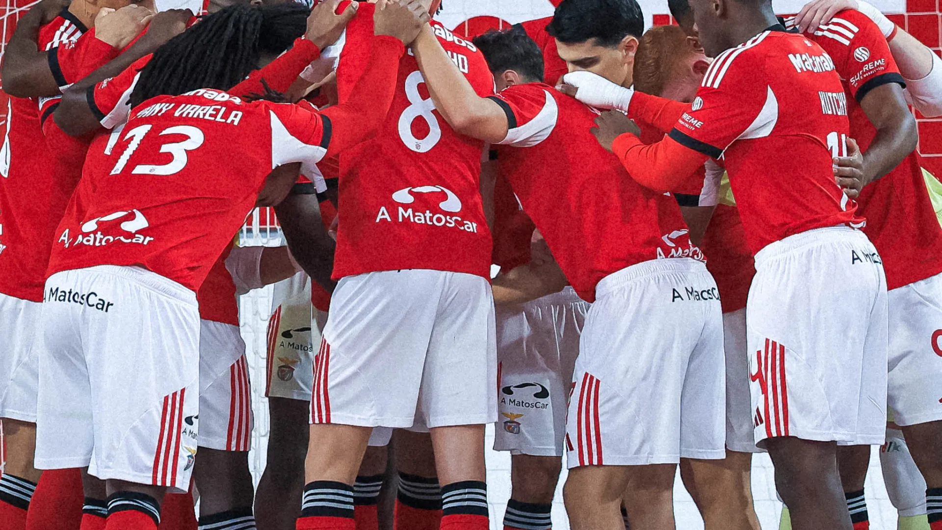 
                    Benfica bate Sp. Braga e mantém 100% de vitórias e 6 pontos do Sporting
                