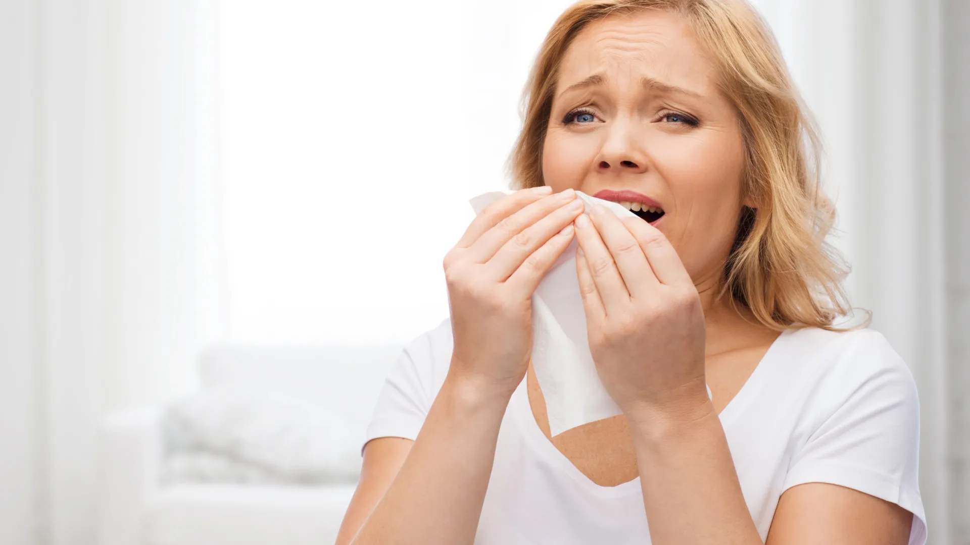 
                    Sente vontade de espirrar quando olha para a luz? Tem síndrome de Achoo
                