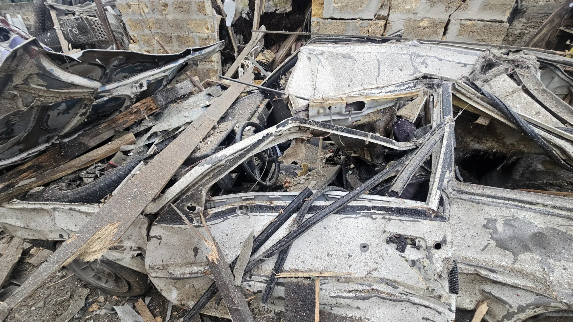 
                    Pelo menos três mortos em ataque ucraniano a hospital em Kherson
                