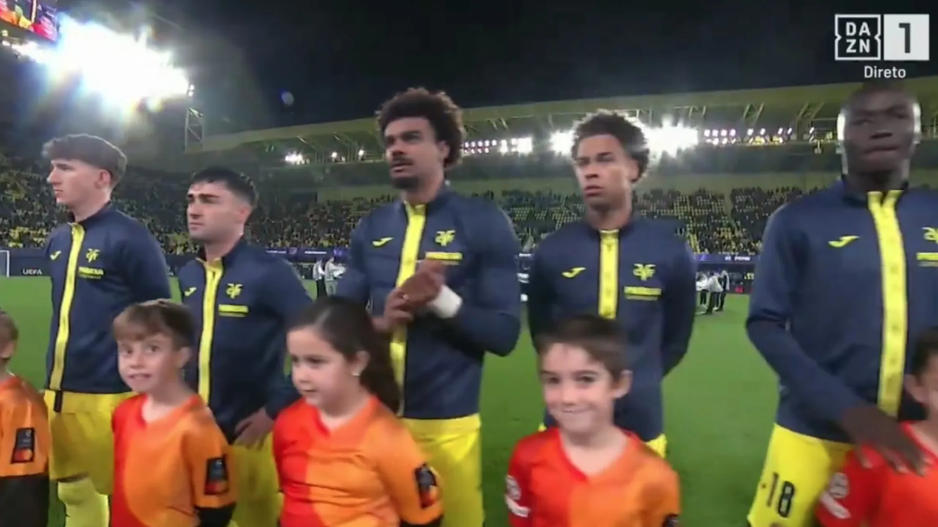 
                    Insólito. Villarreal-Copenhaga arrancou... com hino da Liga Europa
                