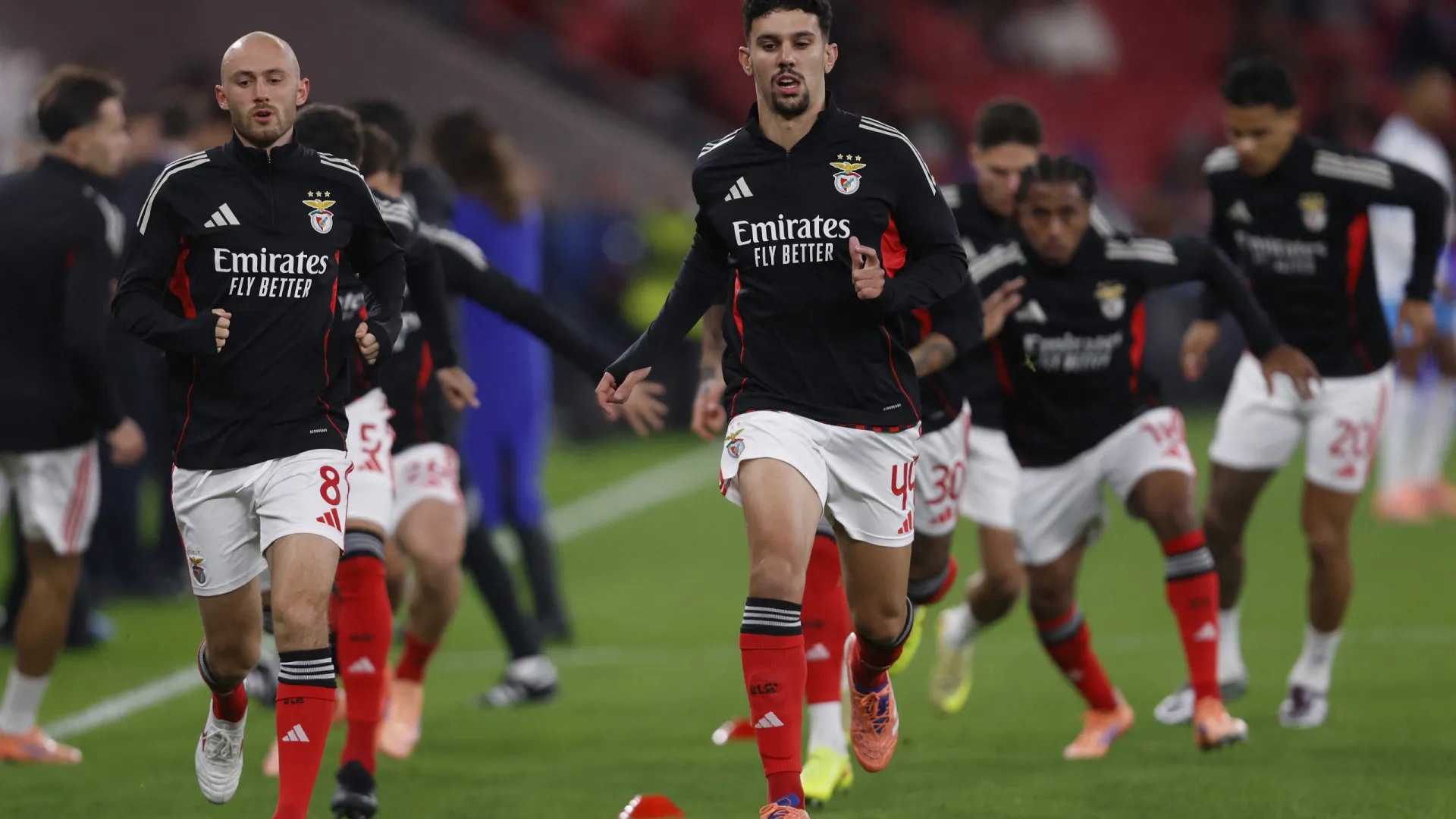 
                    EM DIRETO: Renato Veiga perde em casa antes do Benfica-Napoli
                