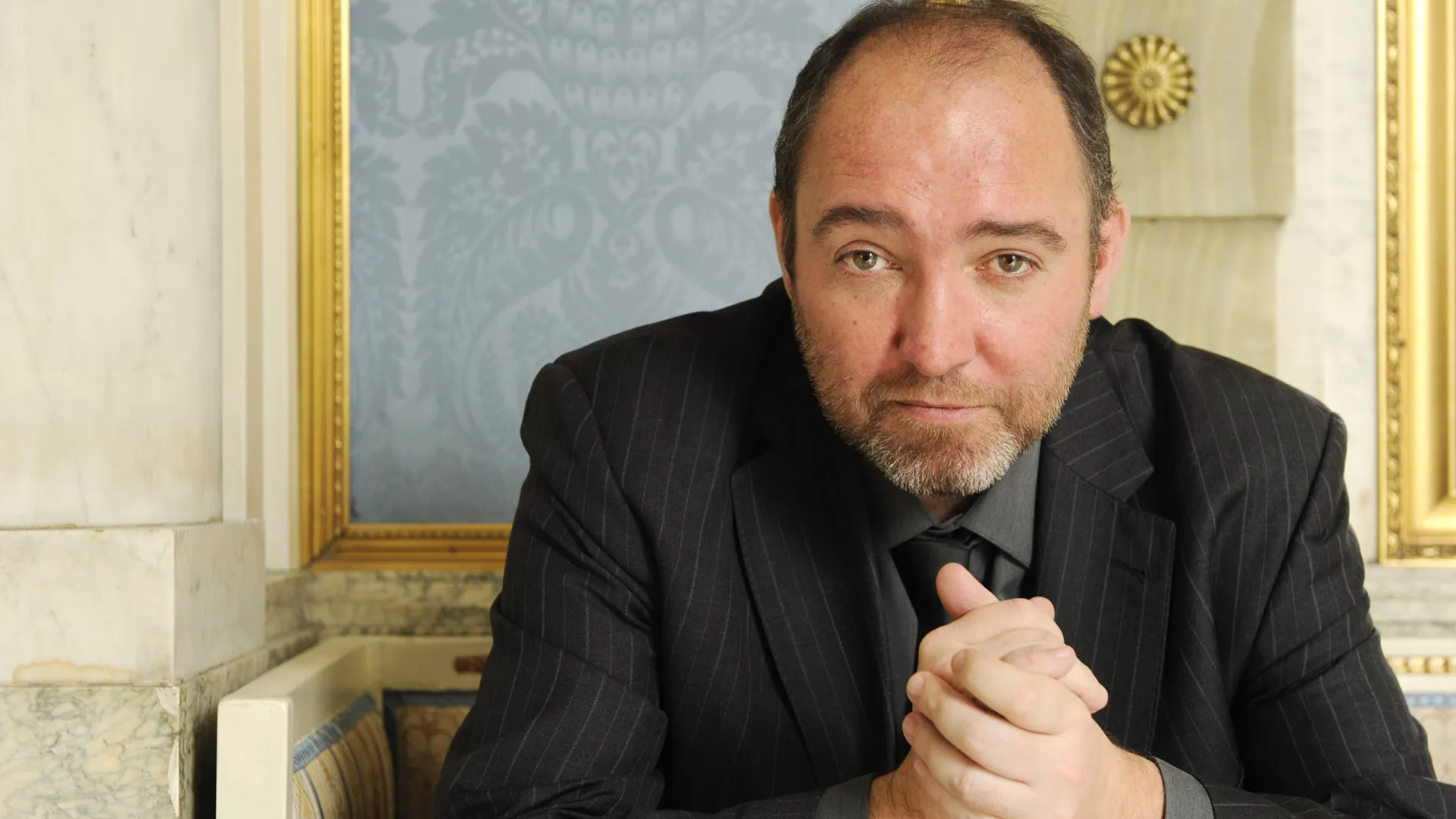 
                    Quem é Natalio Grueso, ex-diretor do Centro Niemeyer detido no Algarve?
                