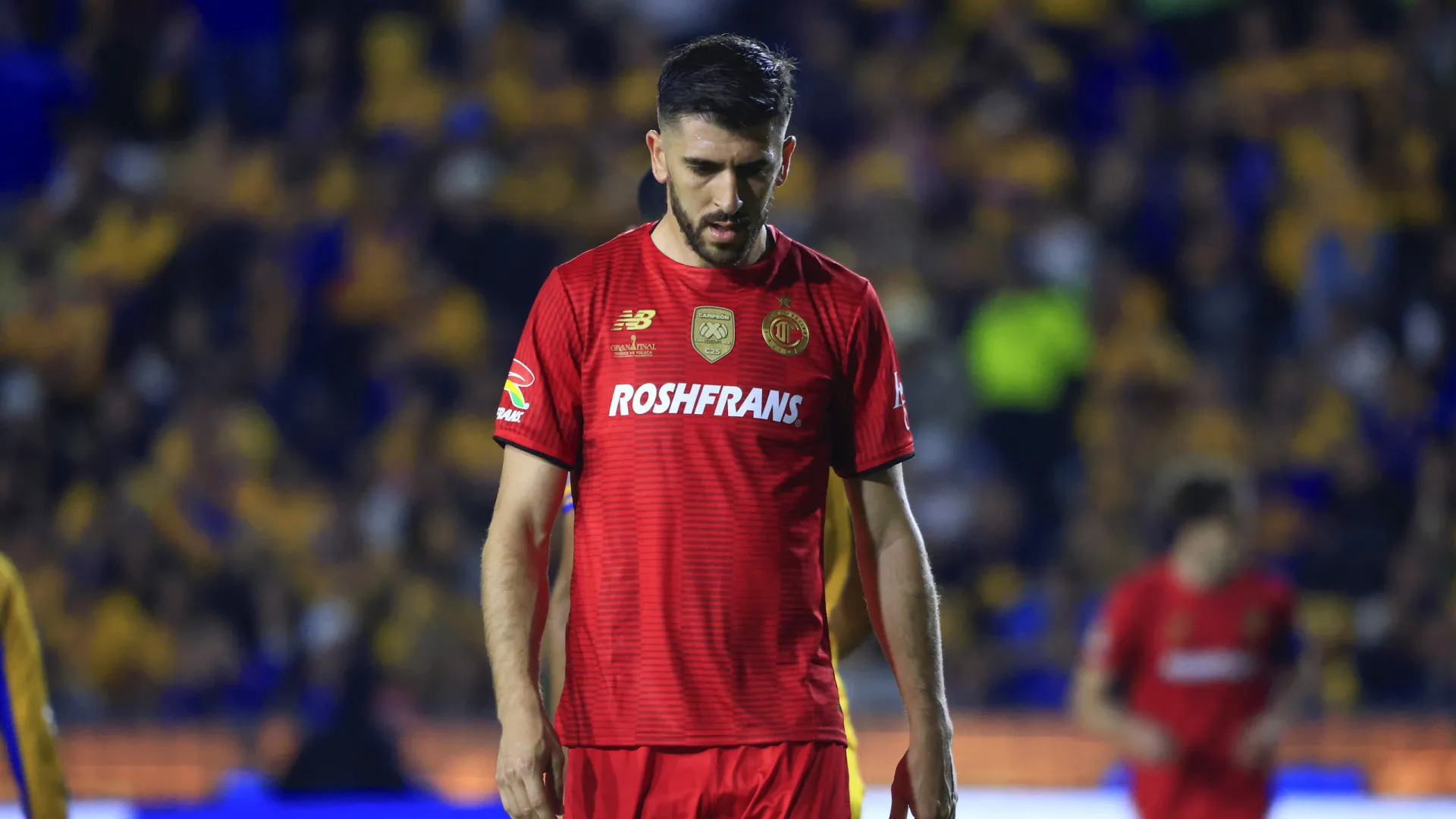 
                    Paulinho não mostra os dentes ao Tigres. Toluca fica mais longe do título
                