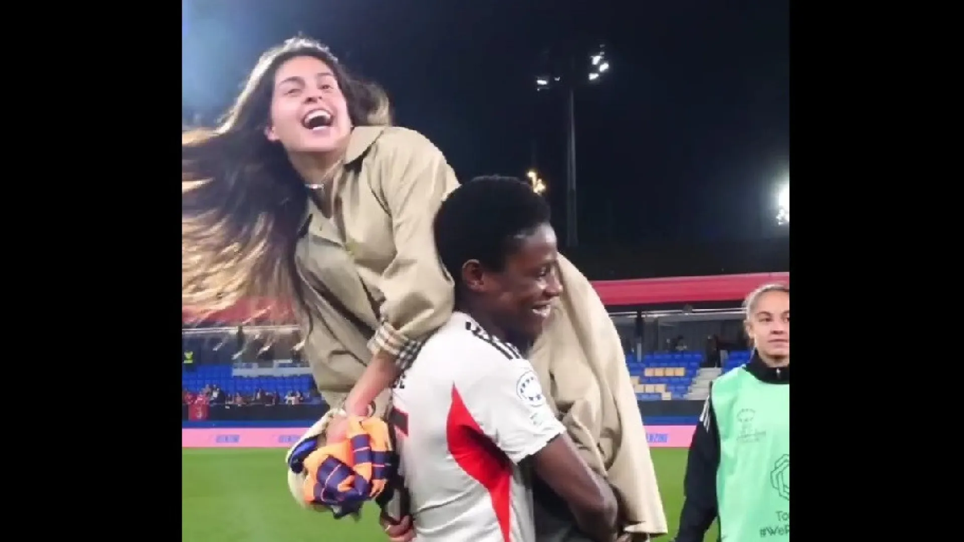 
                    Kika Nazareth reencontrou Benfica na Champions e estas foram as reações
                