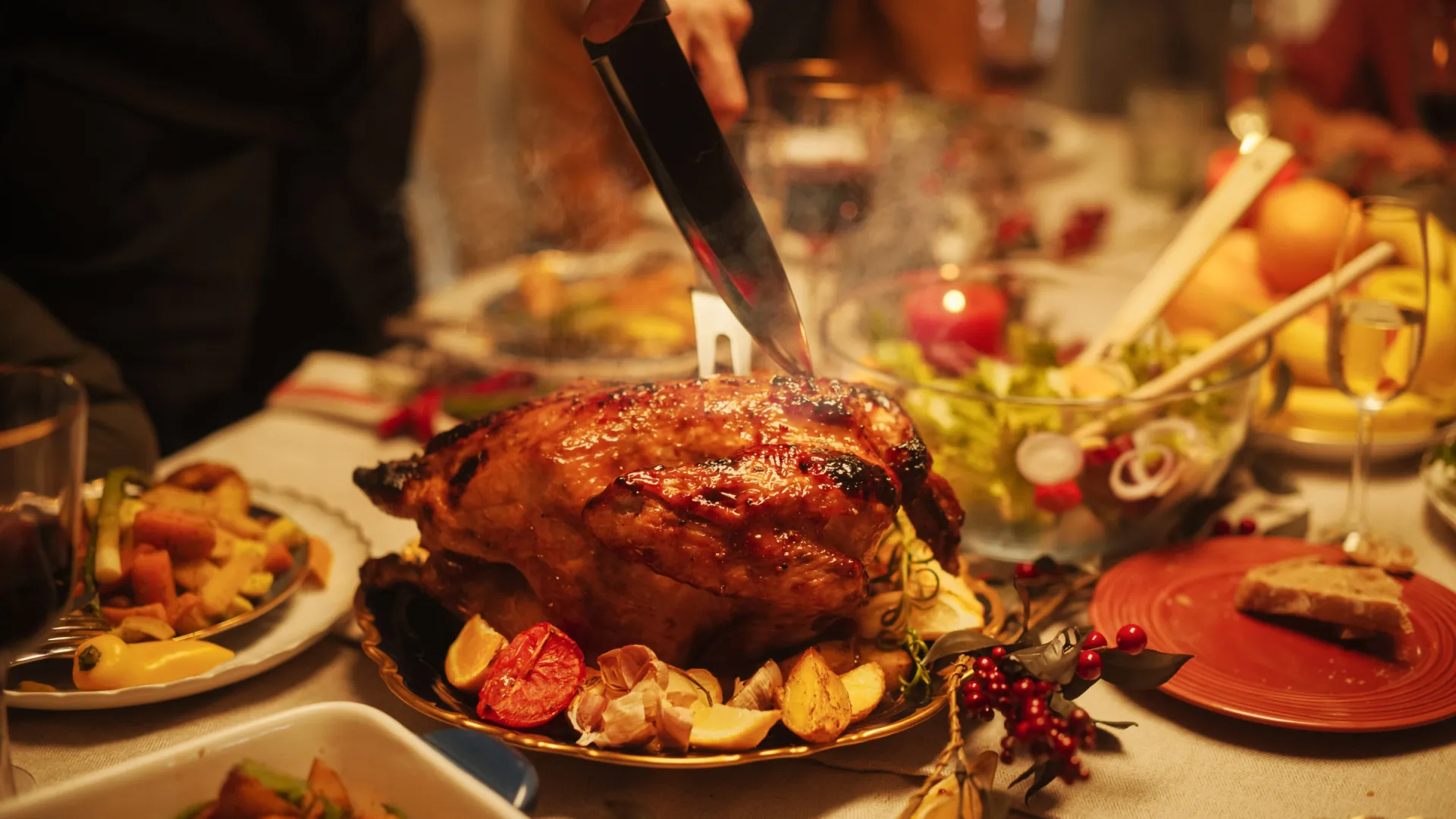 
                    Café de Paços de Ferreira oferece ceia de Natal a quem está sozinho
                