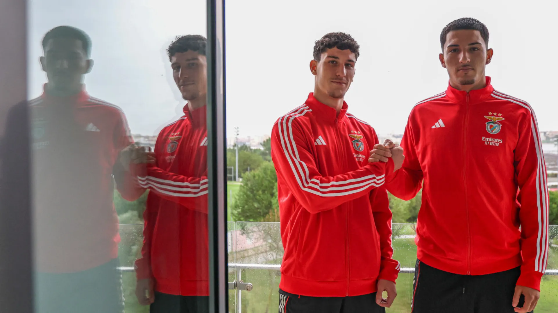 
                    Estreia e as histórias com Mourinho no Benfica. Tiago e José revelam tudo
                