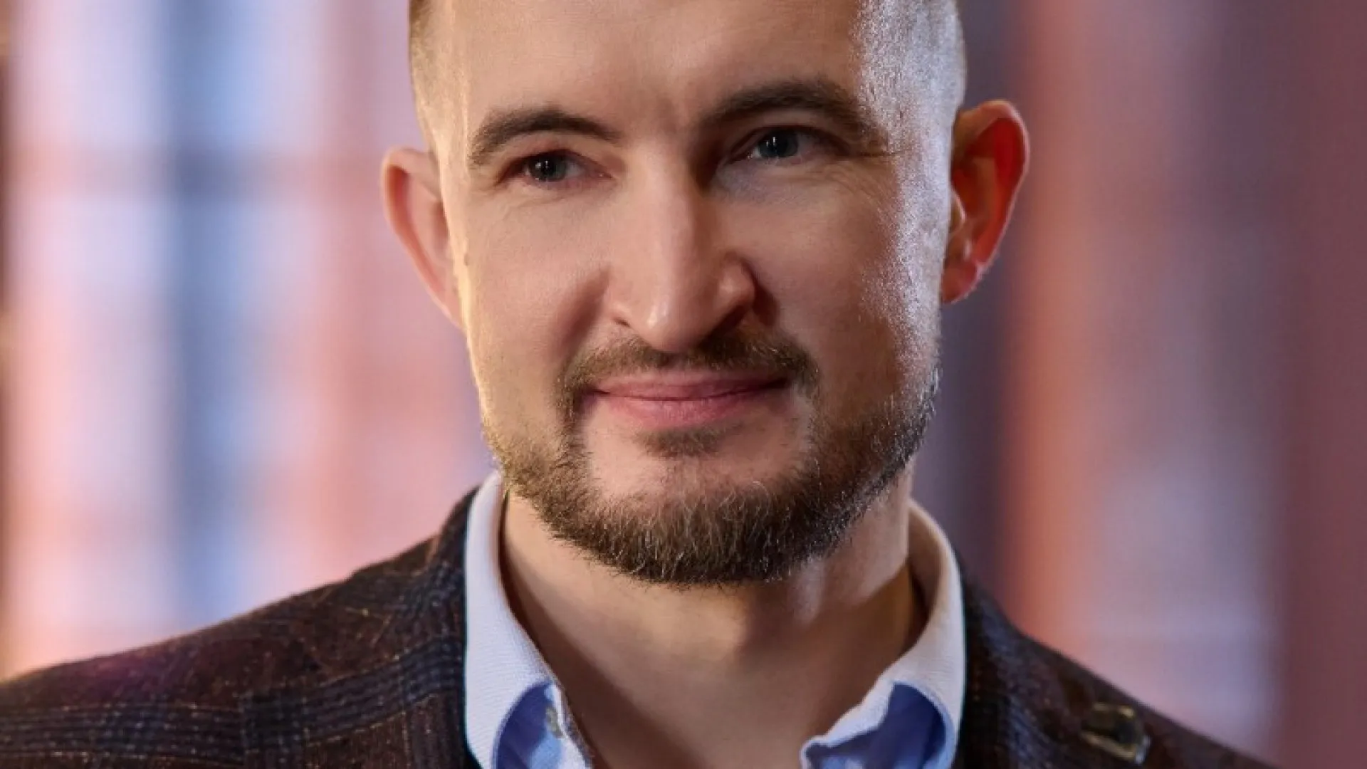 
                    Empresas de defesa ucranianas devem pensar no pós-guerra para sobreviver
                