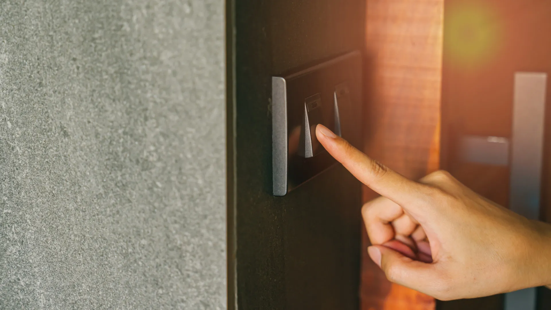 
                    Atenção! Hoje vai faltar a luz em vários municípios (confira se é no seu)
                