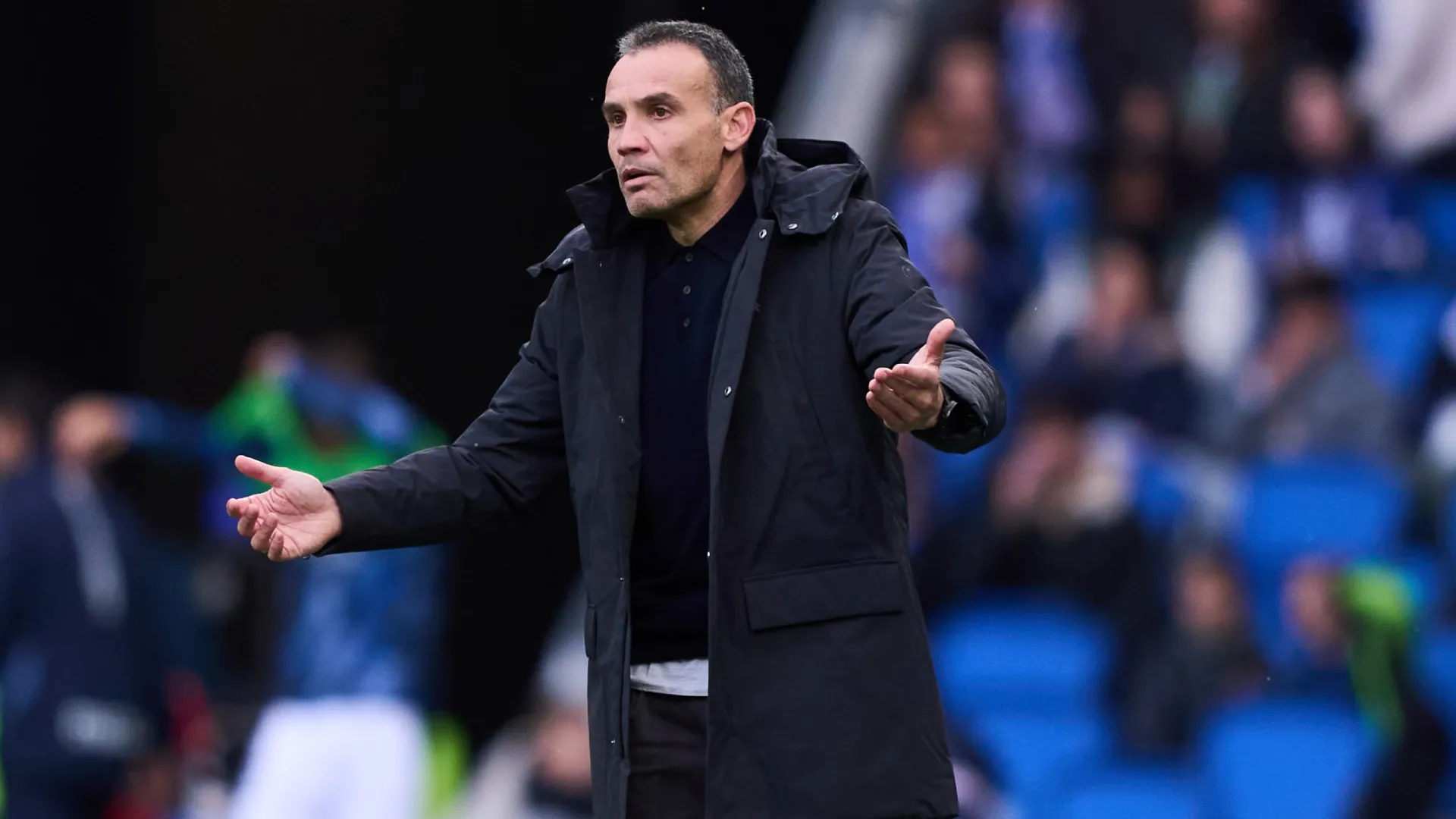 Oficial: Real Sociedad, de Gonçalo Guedes, despede Sergio Francisco