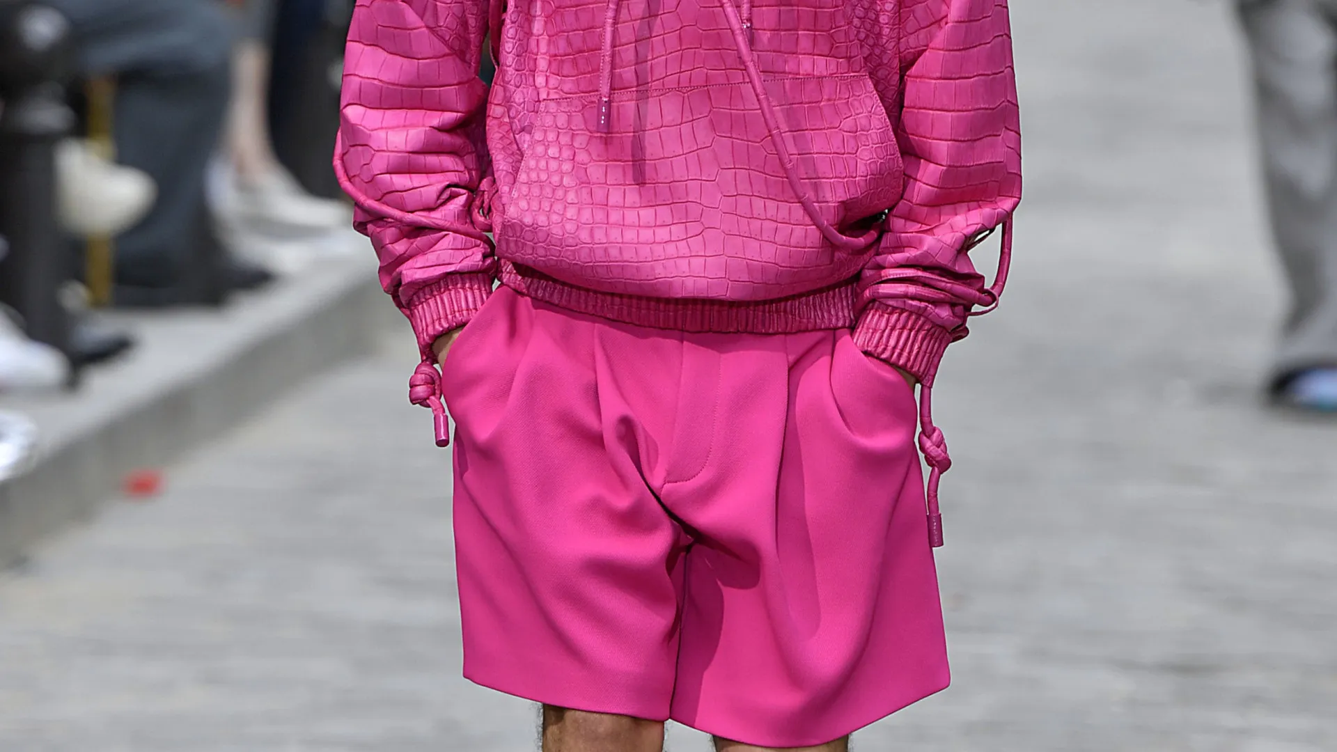 
                    De Estilo Percebes Bola? Escolhas de Héctor Bellerín não são para todos
                