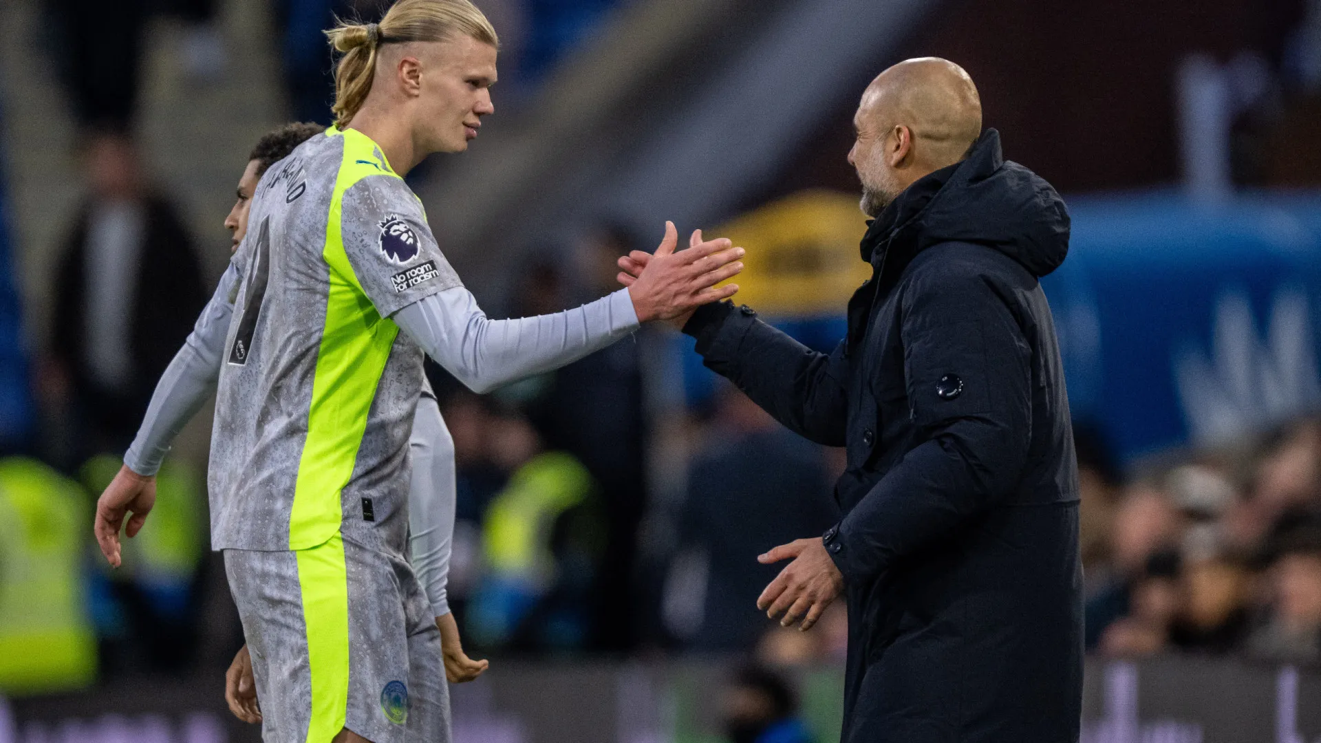 
                    EM DIRETO: City vence e não larga o Arsenal antes do jogo do United
                