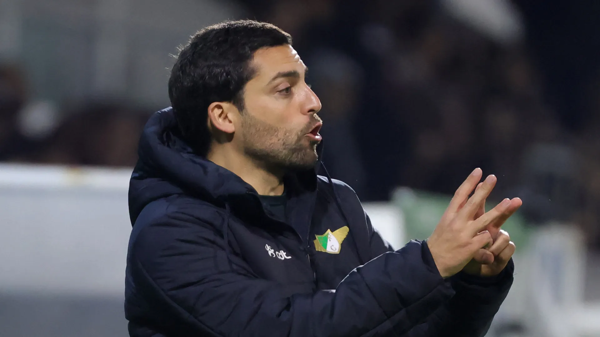 
                    Vasco Botelho da Costa avisa: 